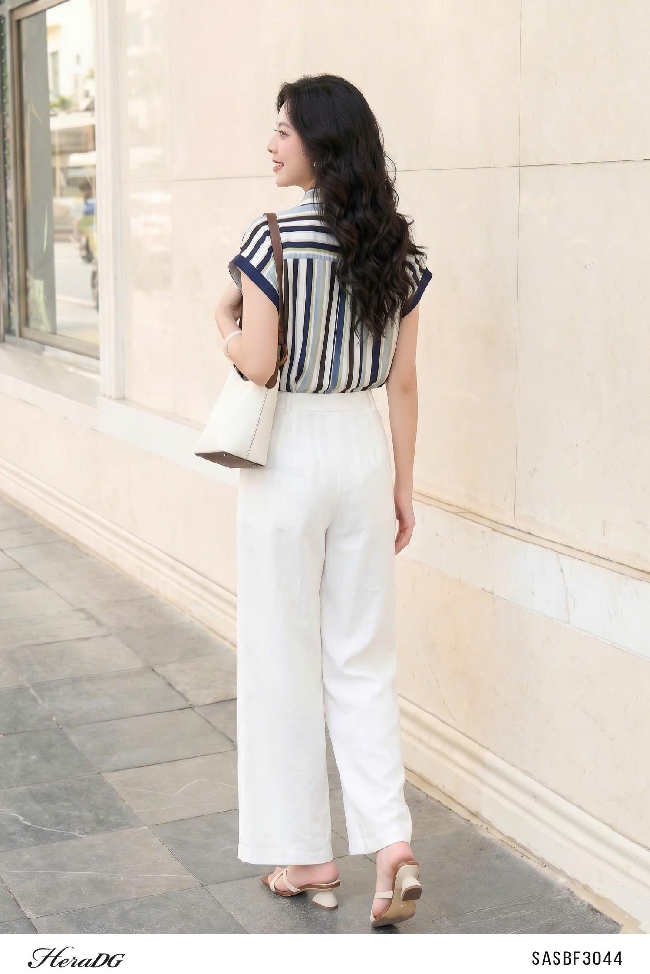 Áo sơ mi kèm cà vạt