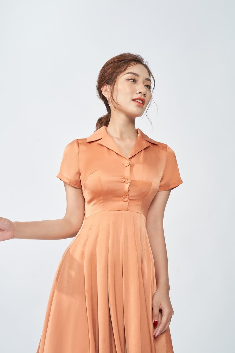 Đầm xòe cổ hai ve