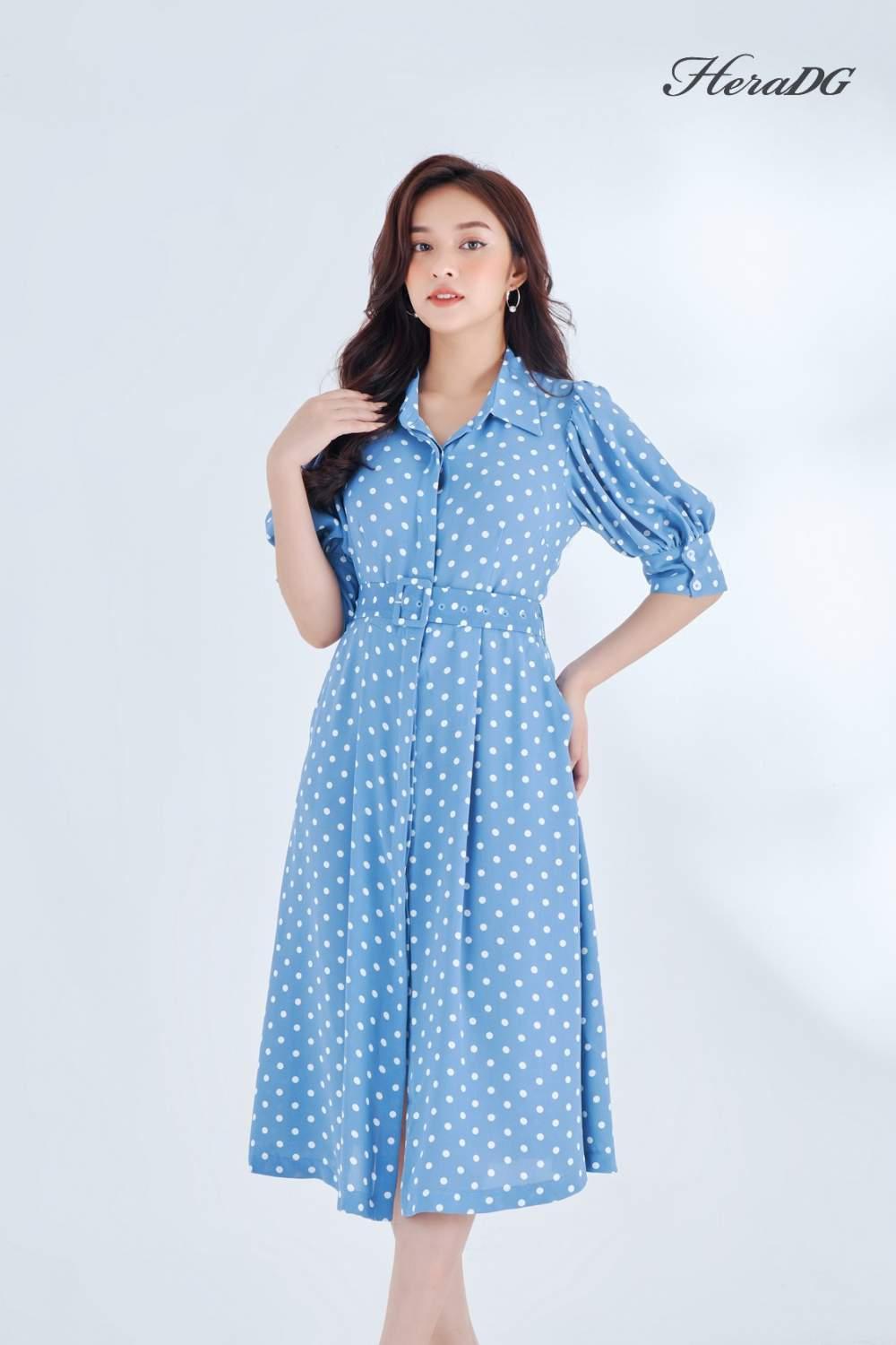 Đầm xoè tay bồng cổ đức