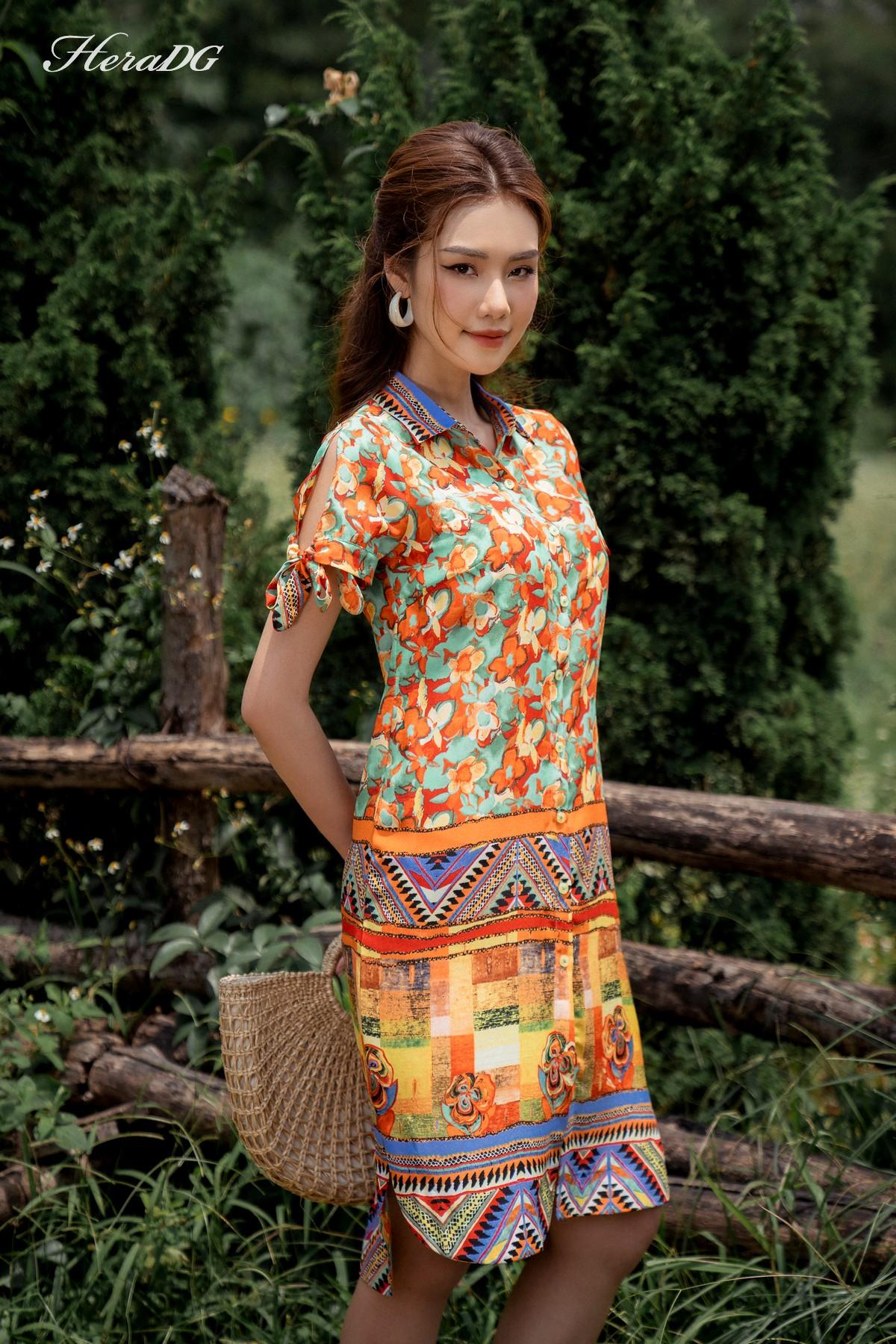 Đầm sơ mi cổ đức