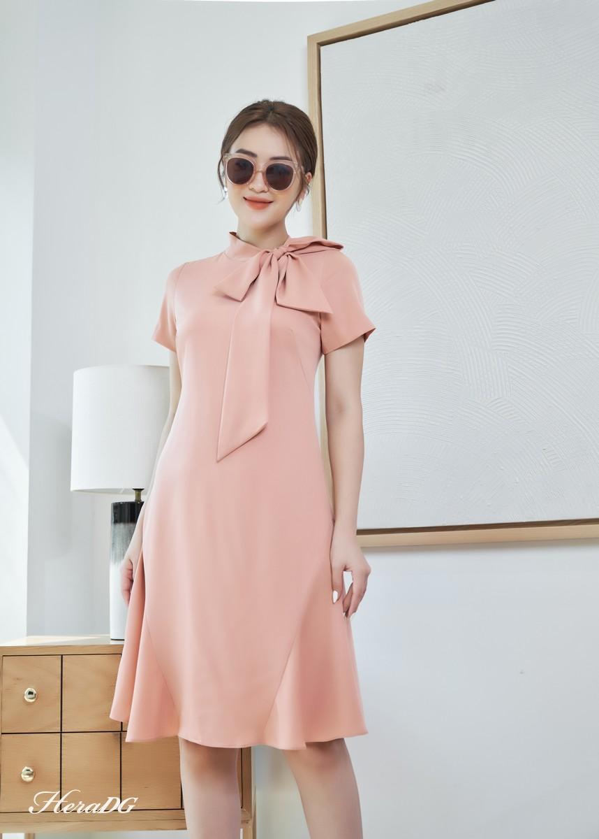Đầm A nơ cổ