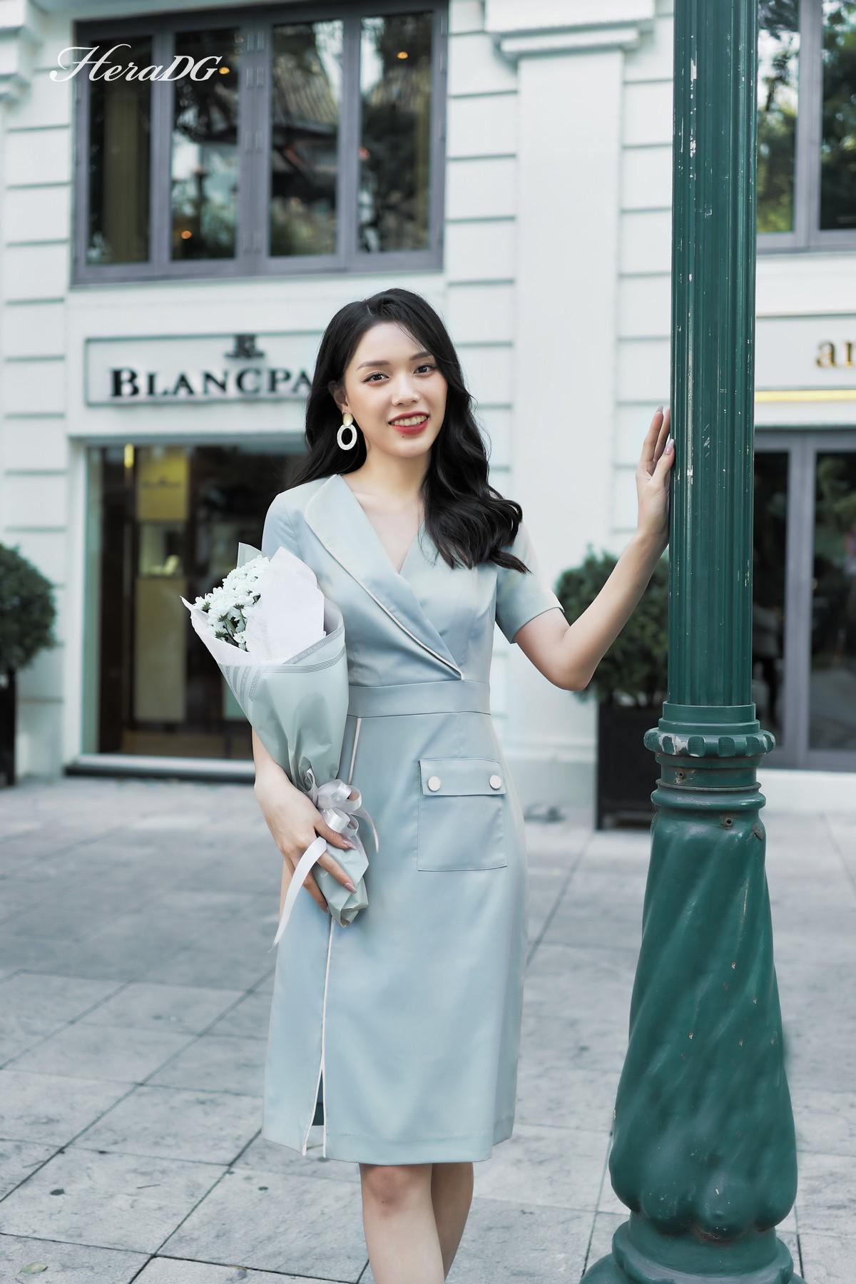 Đầm ôm cổ 1 ve