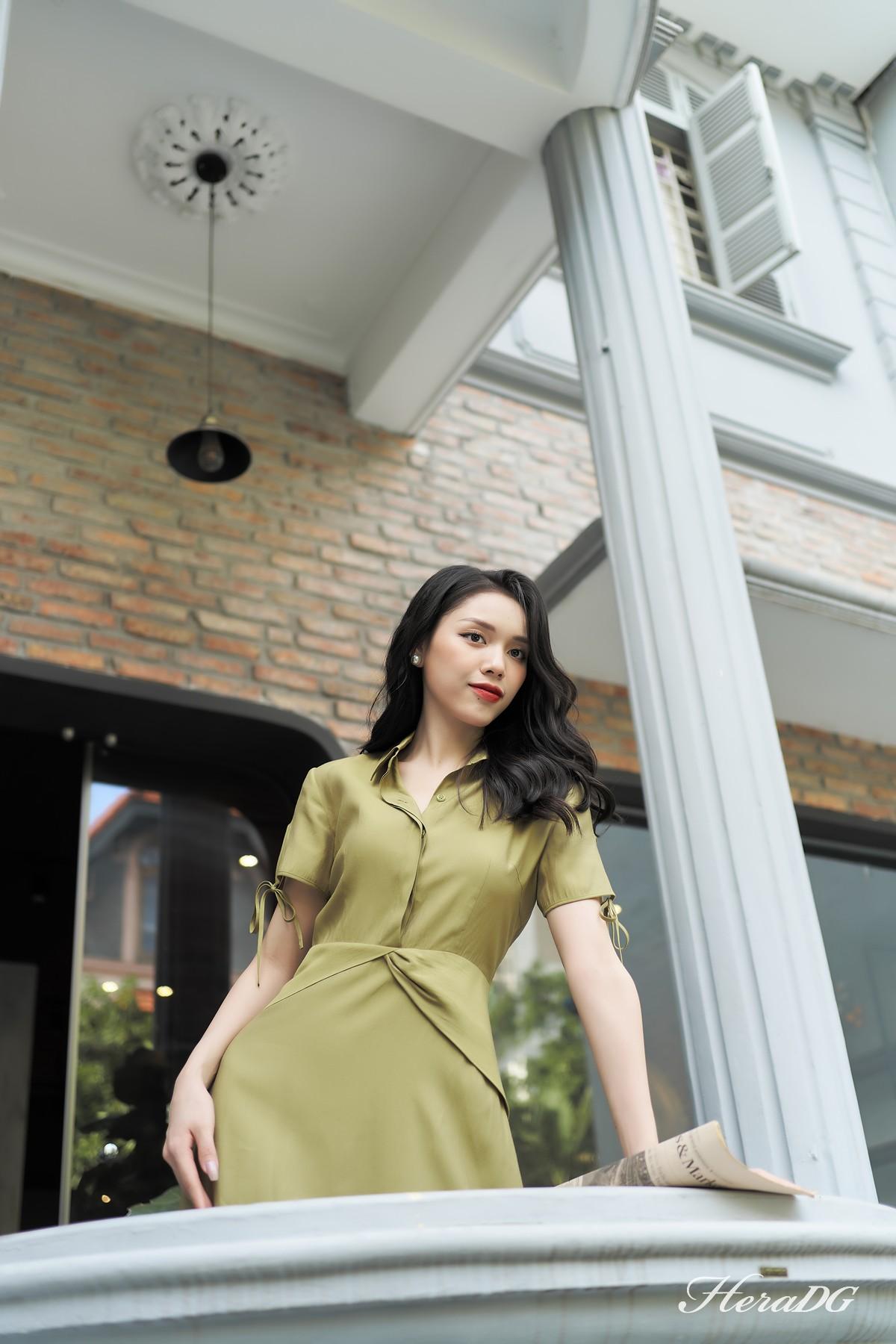 Đầm xoè cổ đức