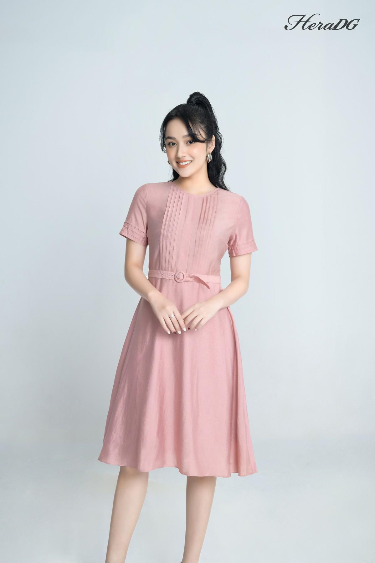 Đầm xoè xếp ly ngực