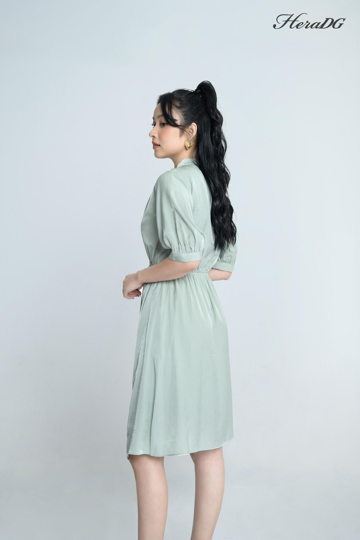 Đầm suông cổ tàu