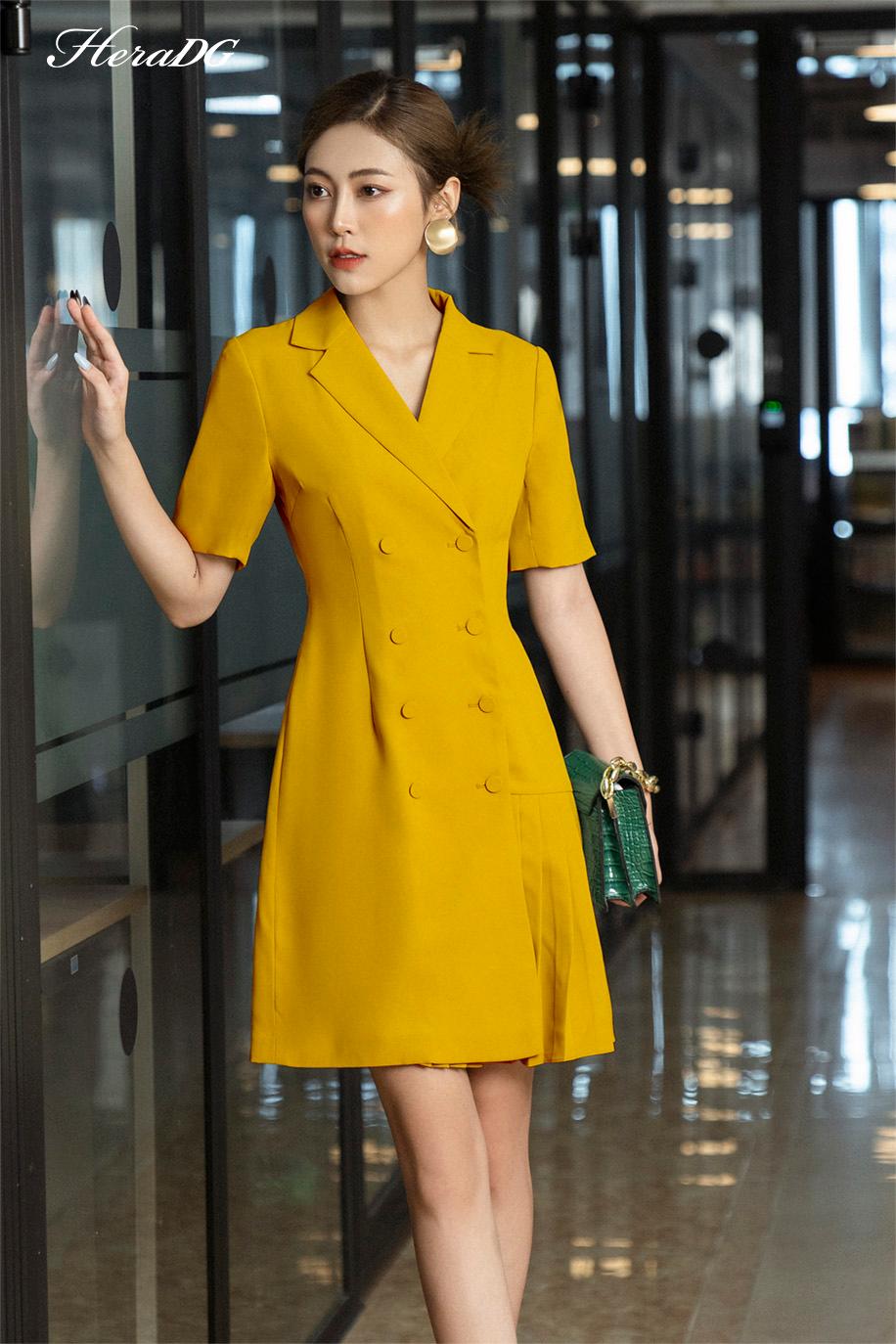 Đầm cổ bẻ ve gấu xếp ly