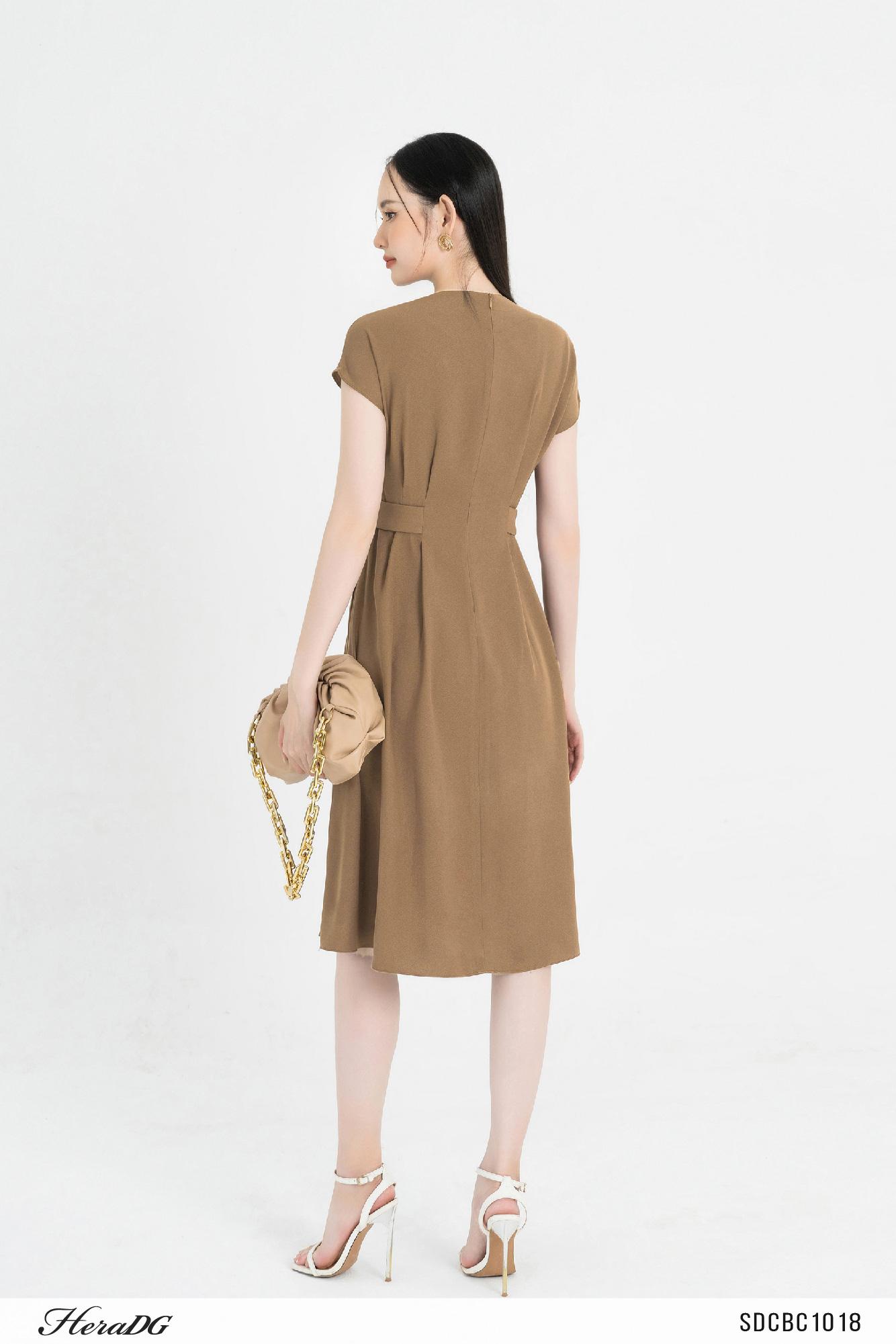 Đầm xoè xếp ly