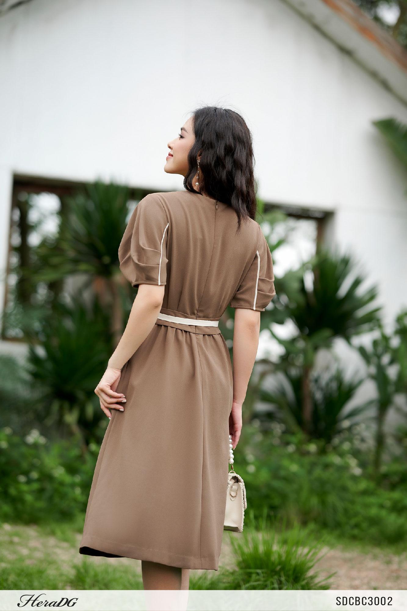 Đầm xoè xếp ly thắt đai