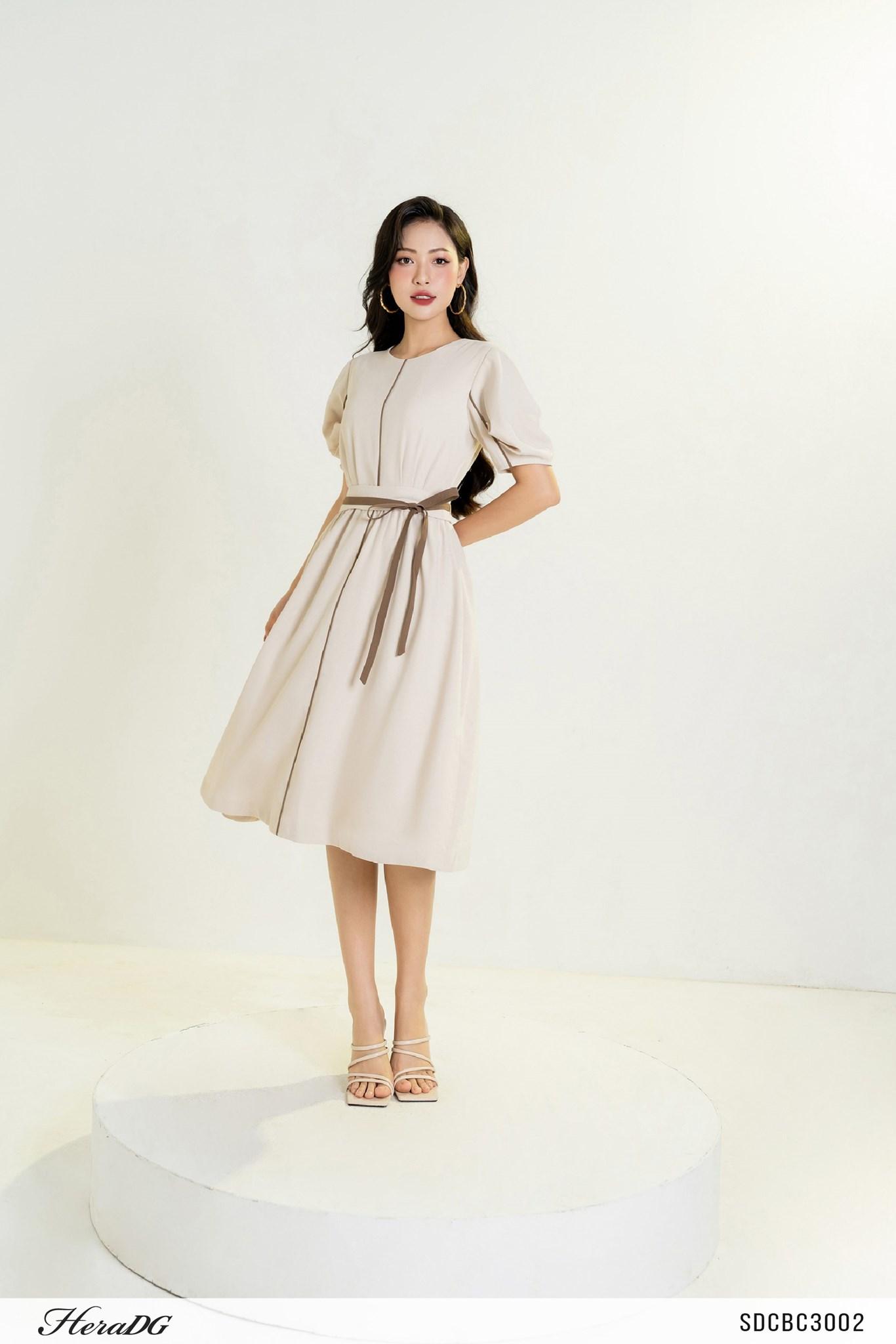 Đầm xoè xếp ly thắt đai