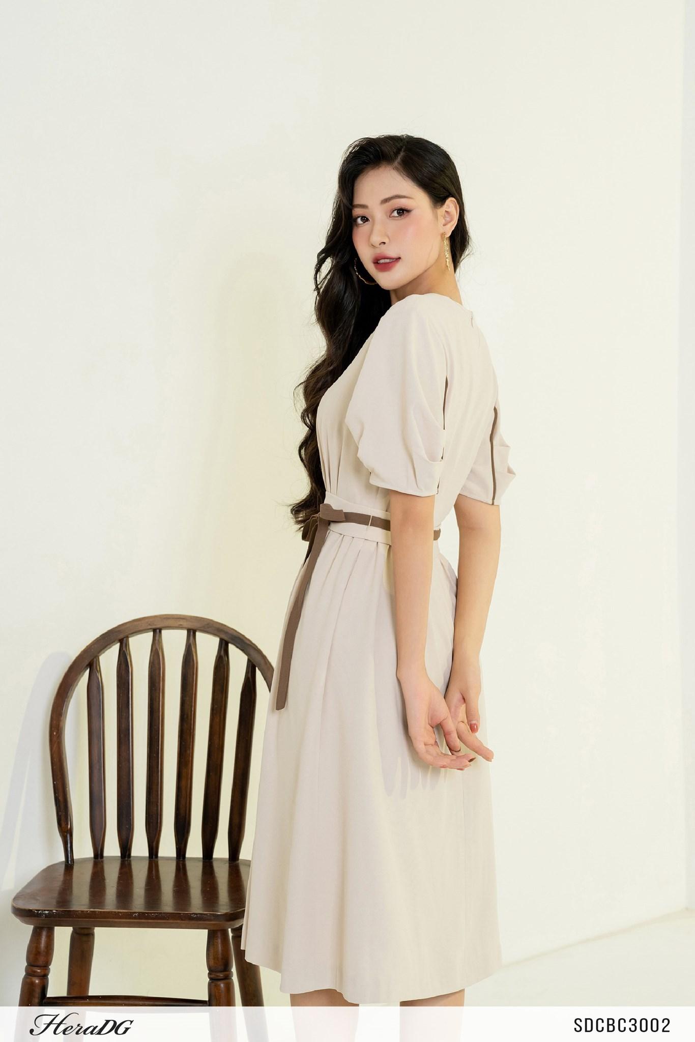 Đầm xoè xếp ly thắt đai