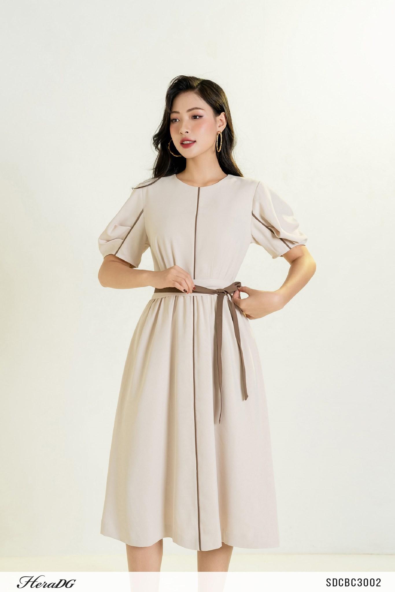 Đầm xoè xếp ly thắt đai