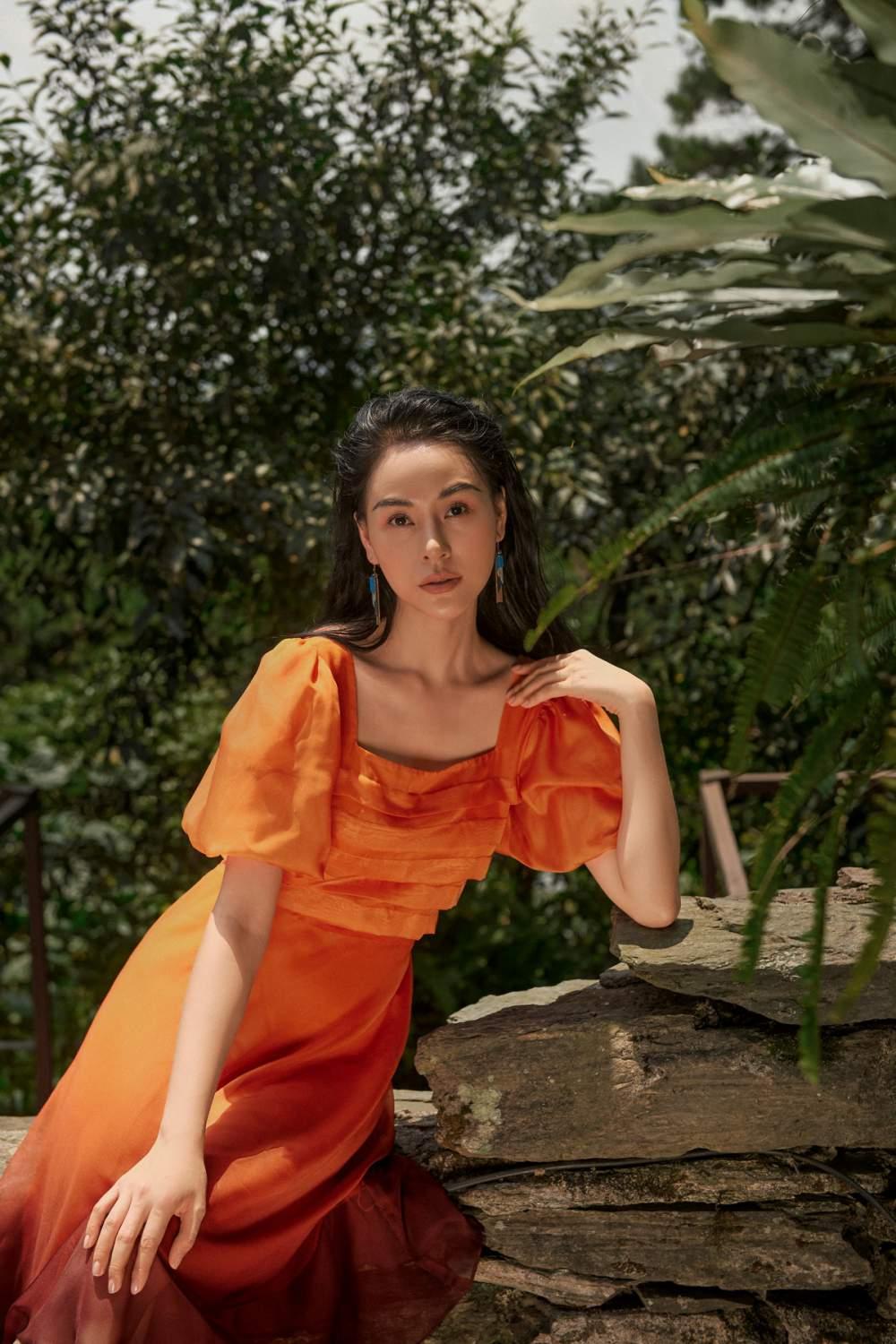 Đầm xòe ombre tay bồng