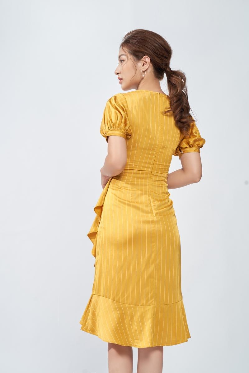 Đầm xòe bèo tay bồng