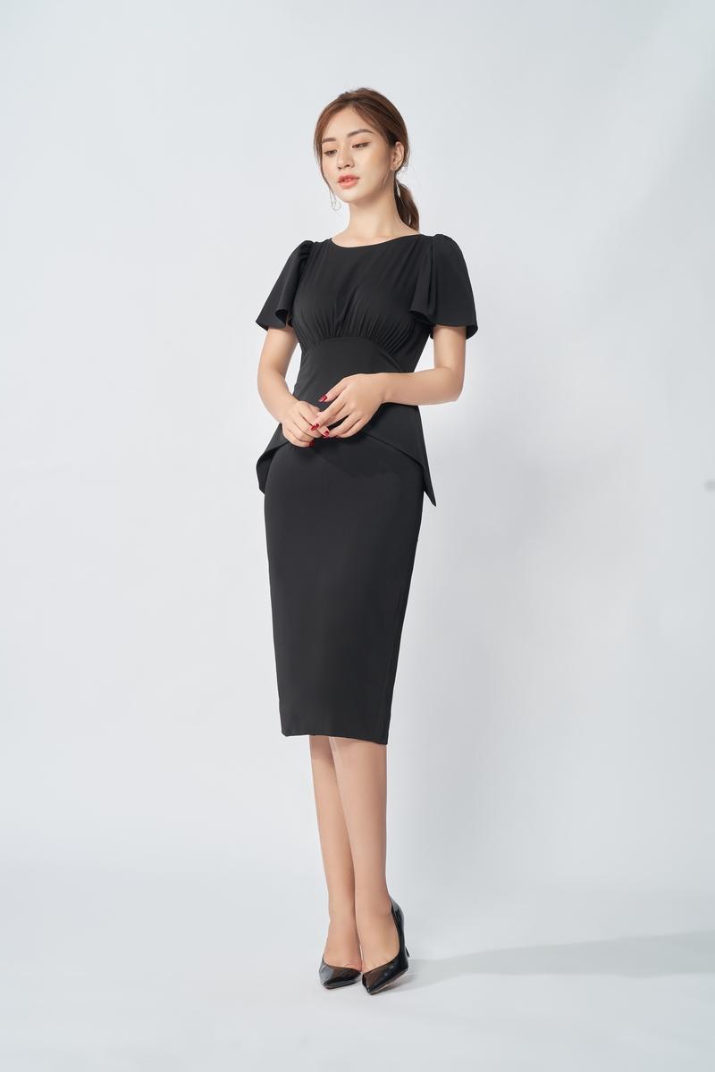 Đầm ôm peplum