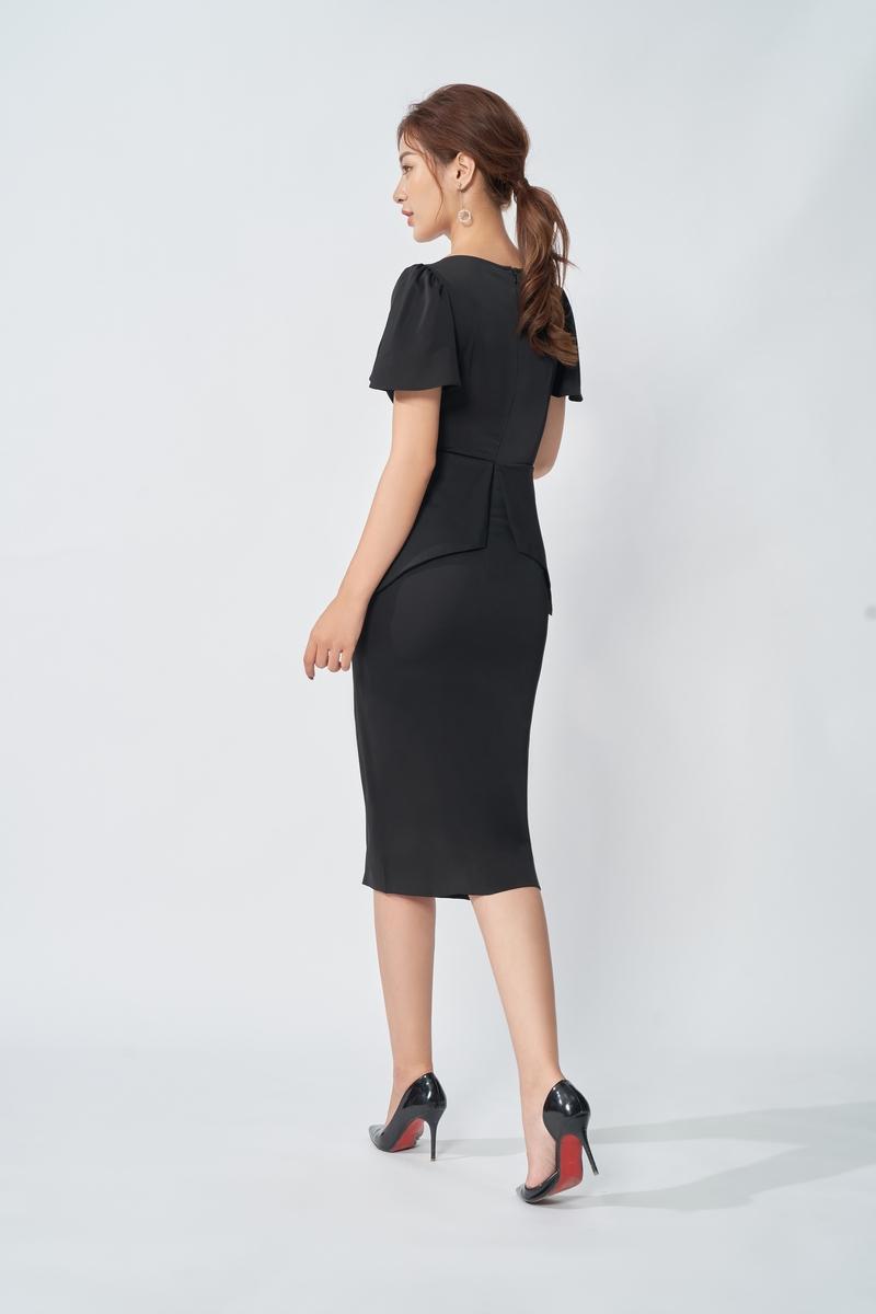 Đầm ôm peplum