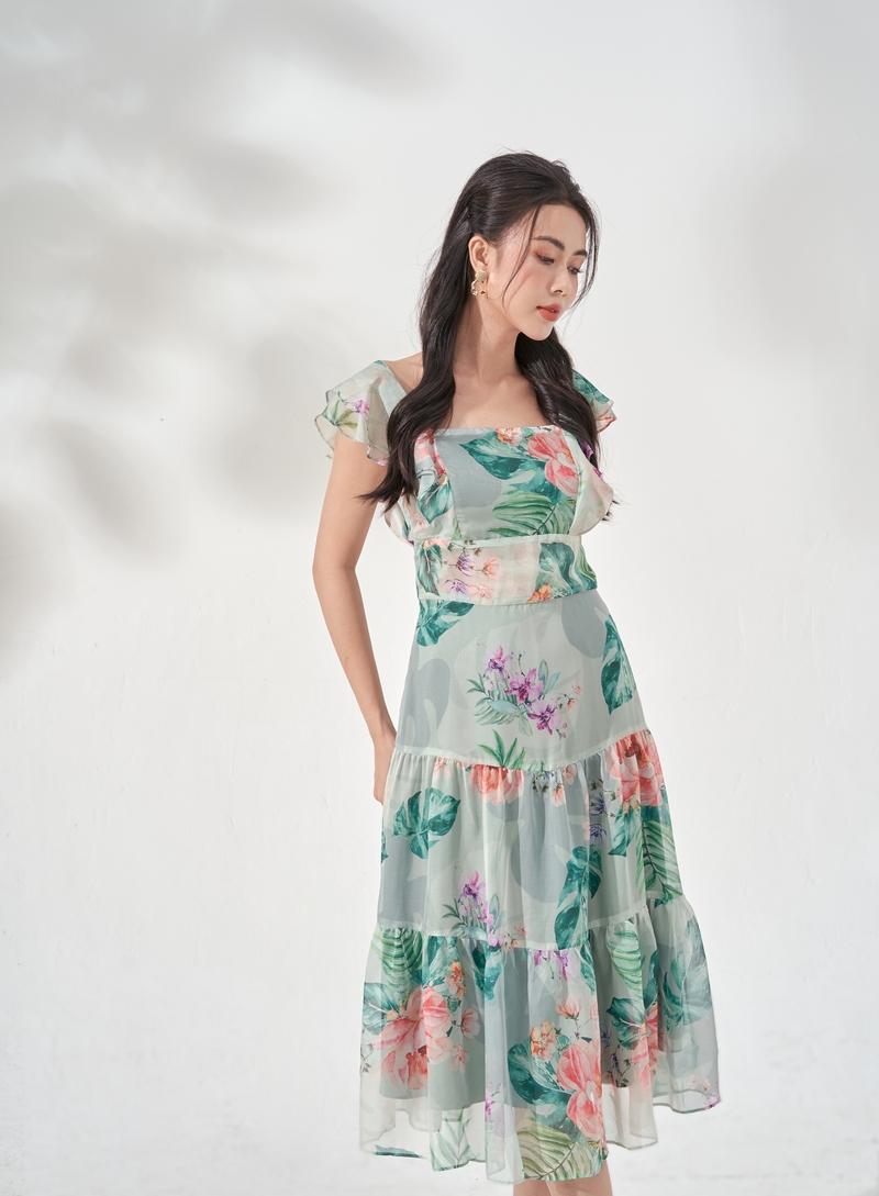 Đầm xòe cổ vuông