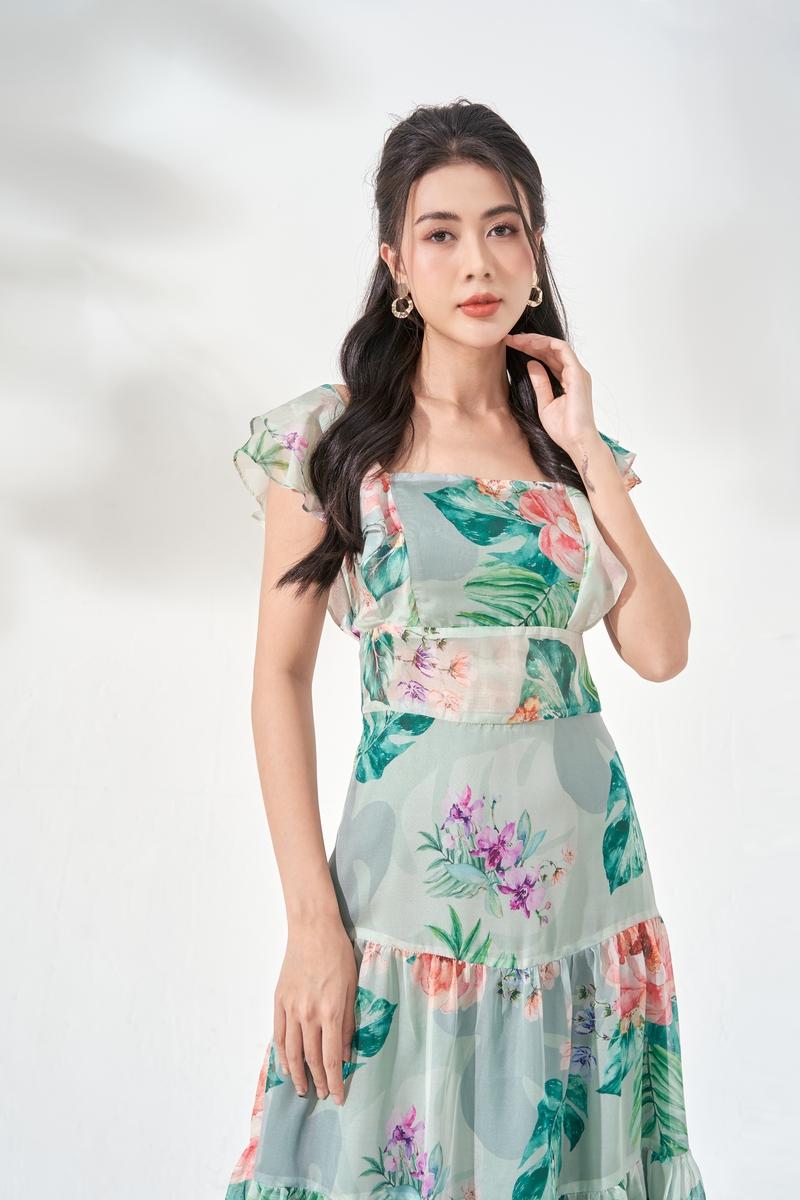 Đầm xòe cổ vuông