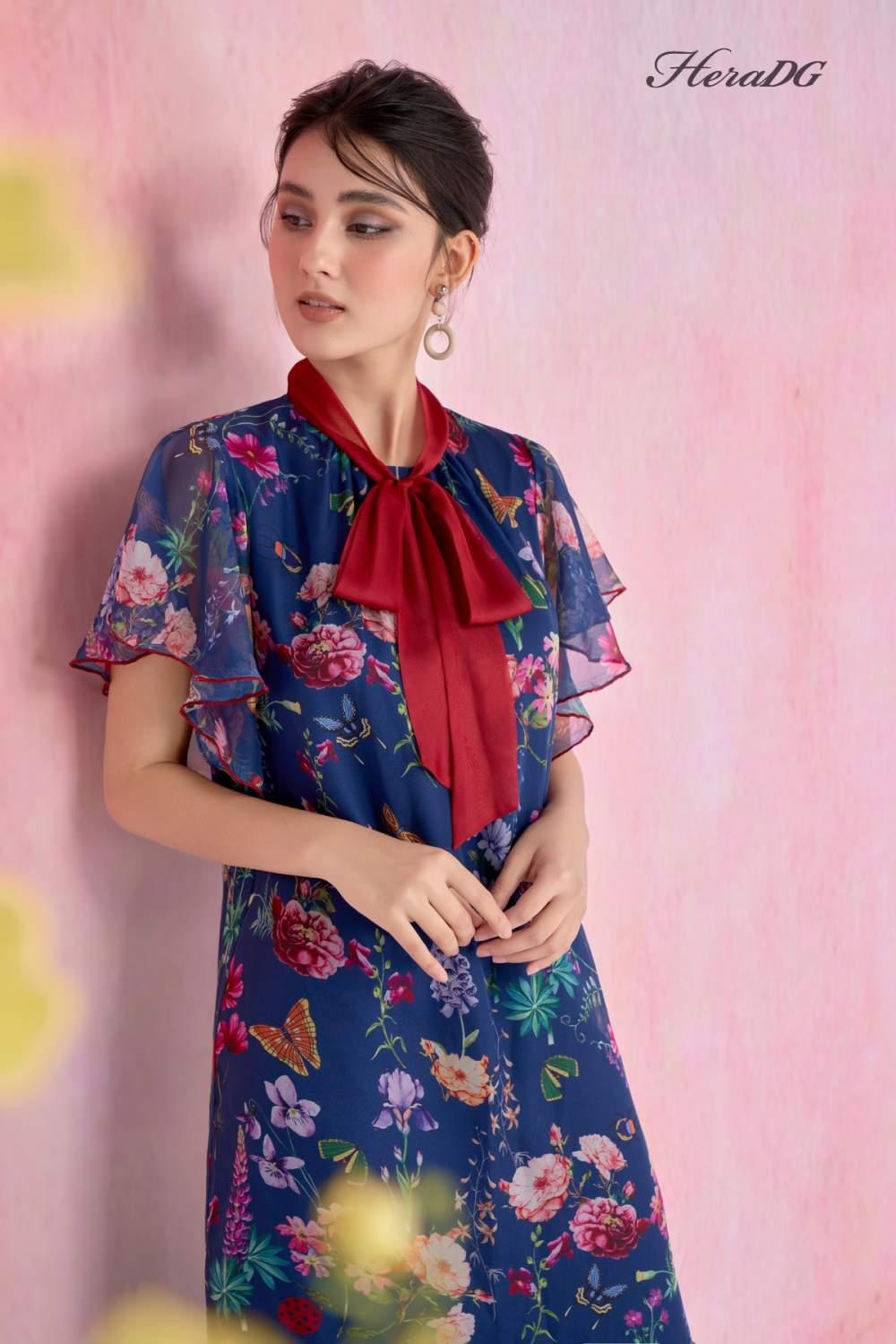 Đầm suông tay cánh tiên
