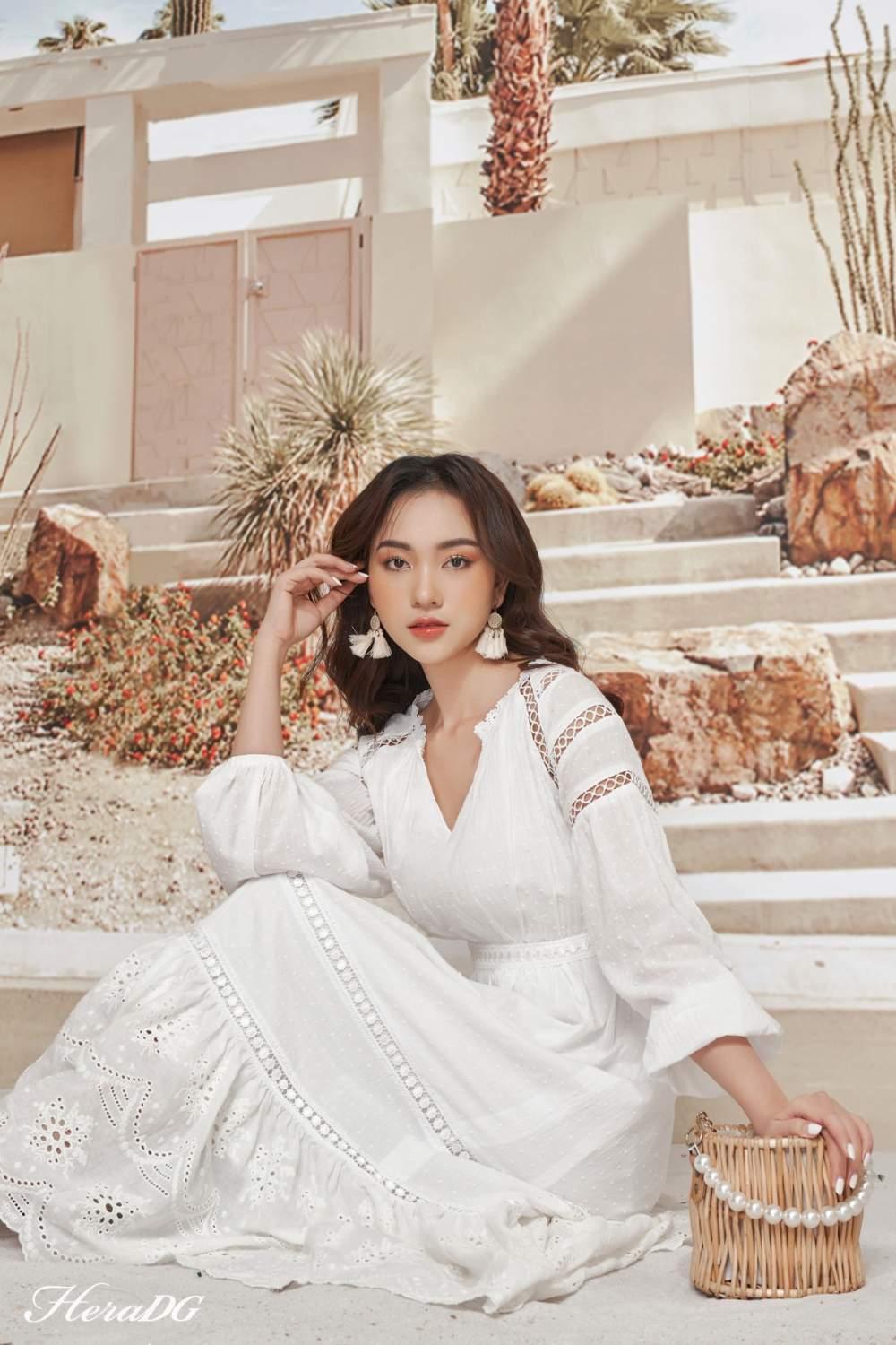Đầm maxi cổ V