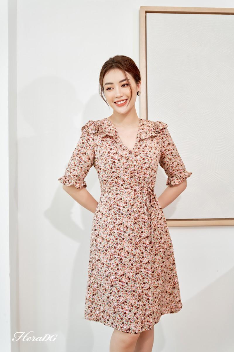 Đầm xòe bèo vai