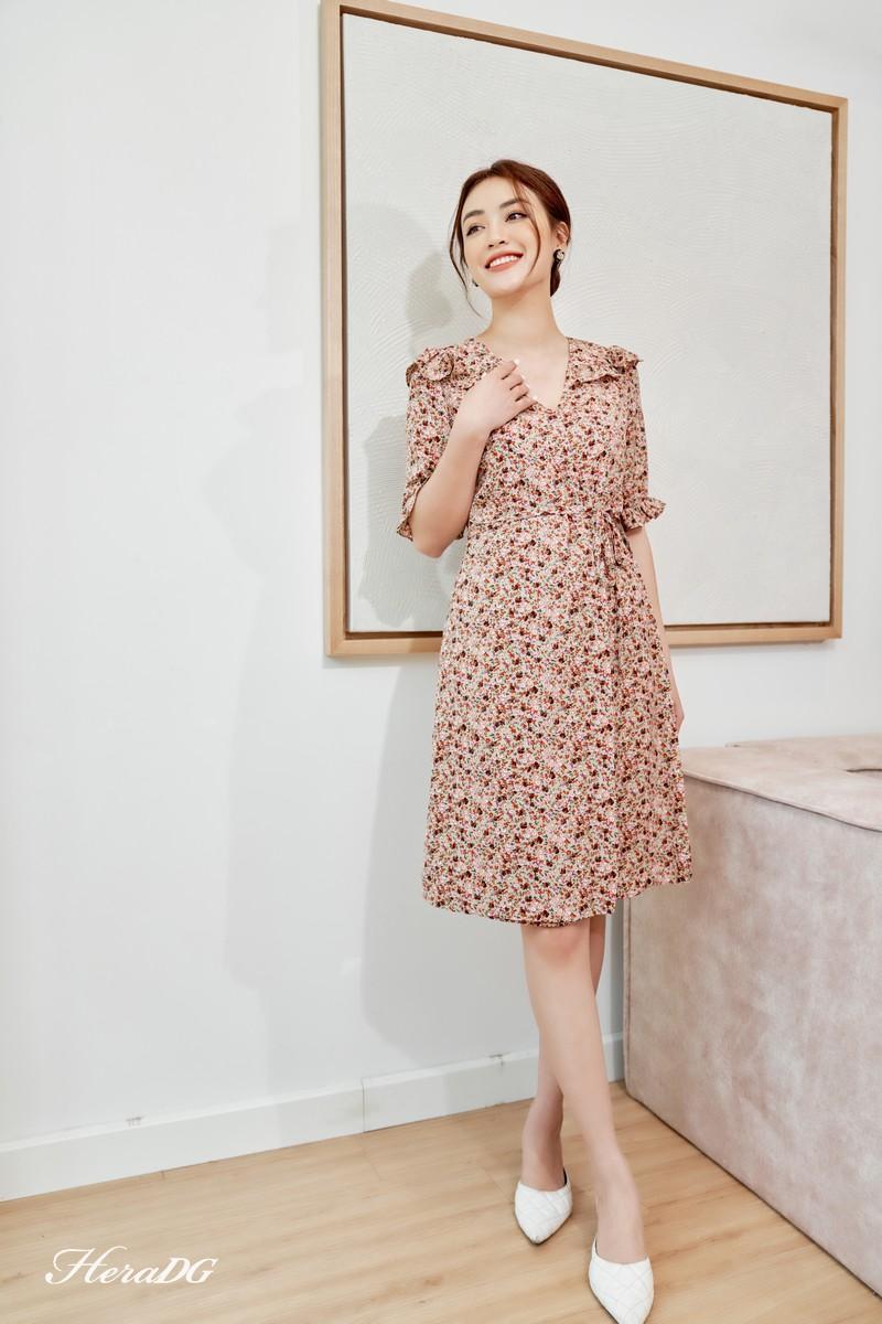 Đầm xòe bèo vai