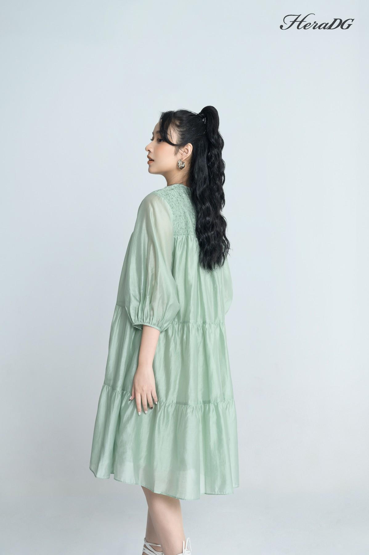 Đầm suông nhún chun ngực