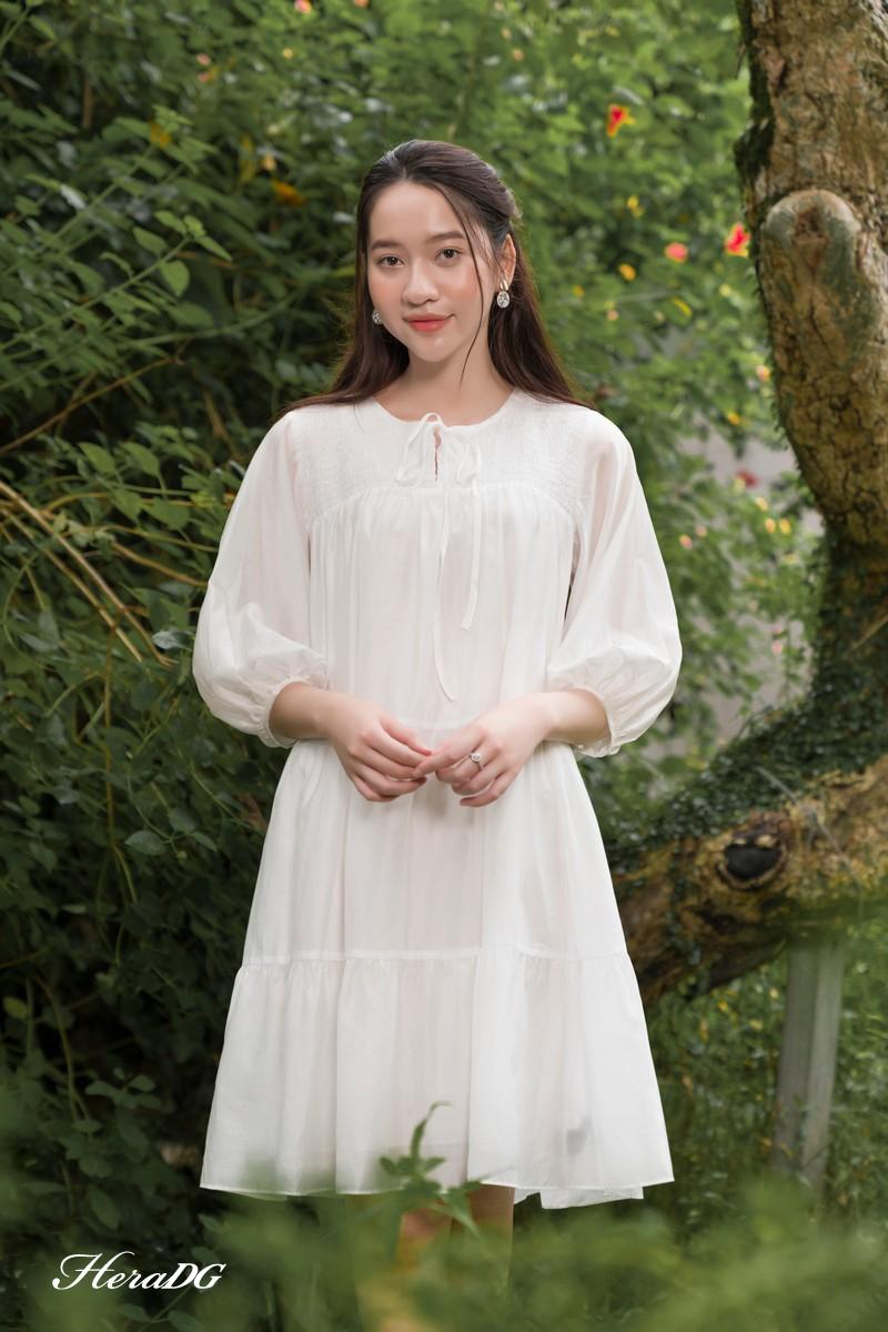 Đầm suông nhún chun ngực