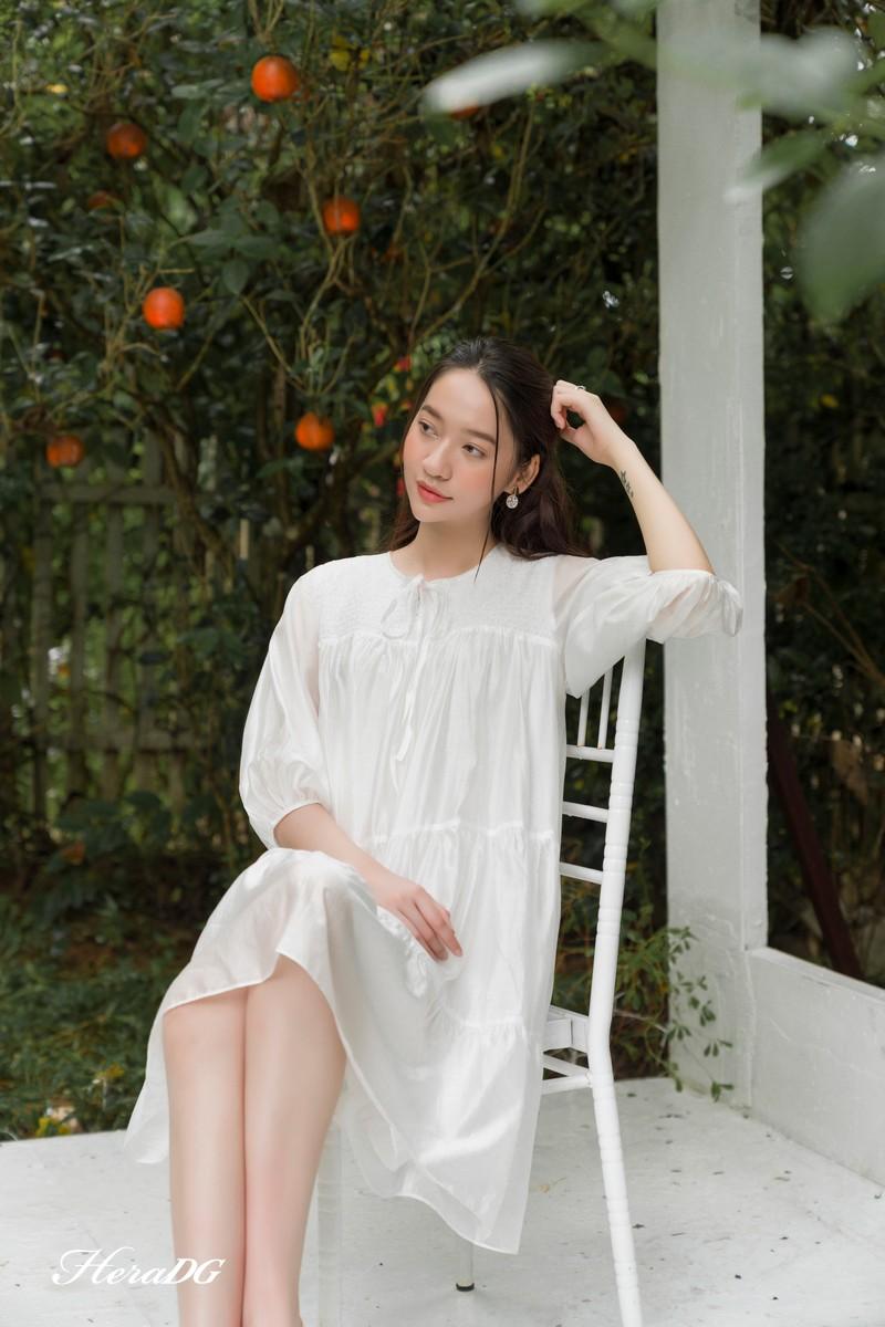Đầm suông nhún chun ngực