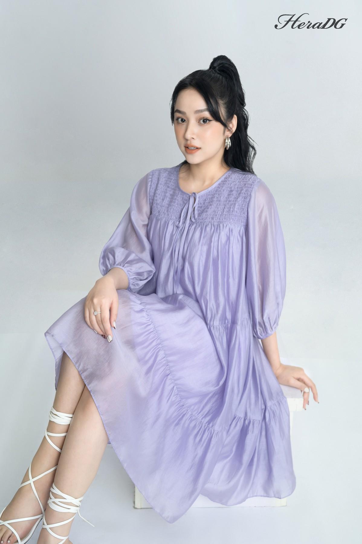 Đầm suông nhún chun ngực