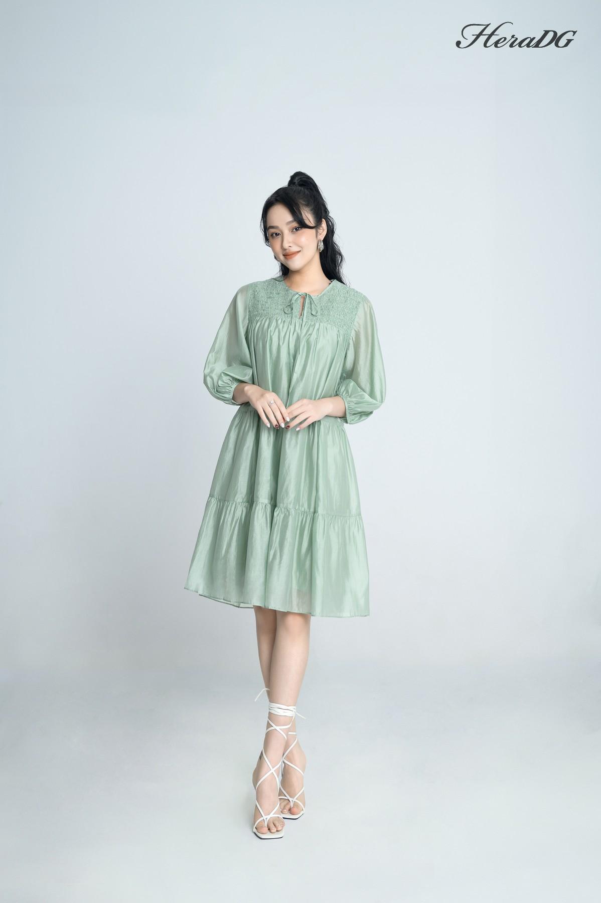 Đầm suông nhún chun ngực