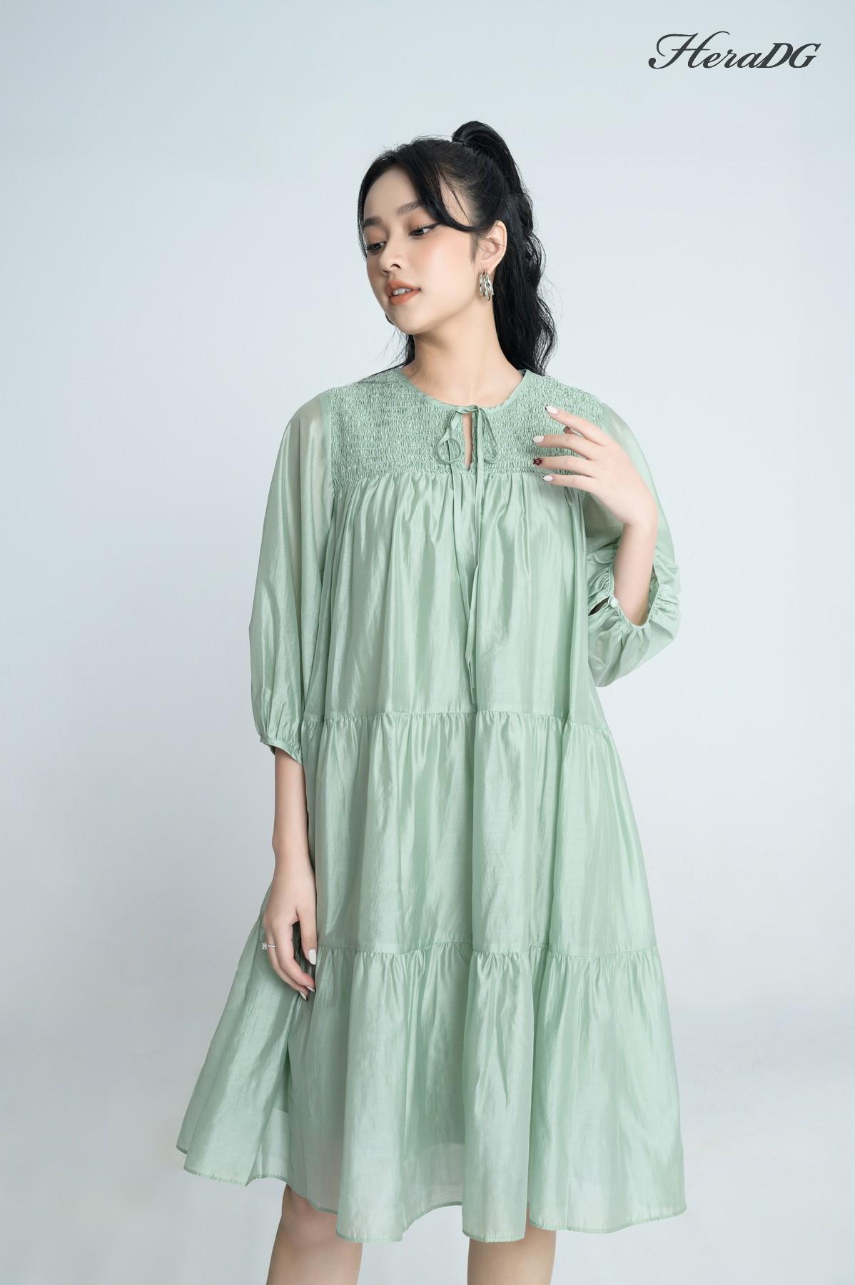 Đầm suông nhún chun ngực