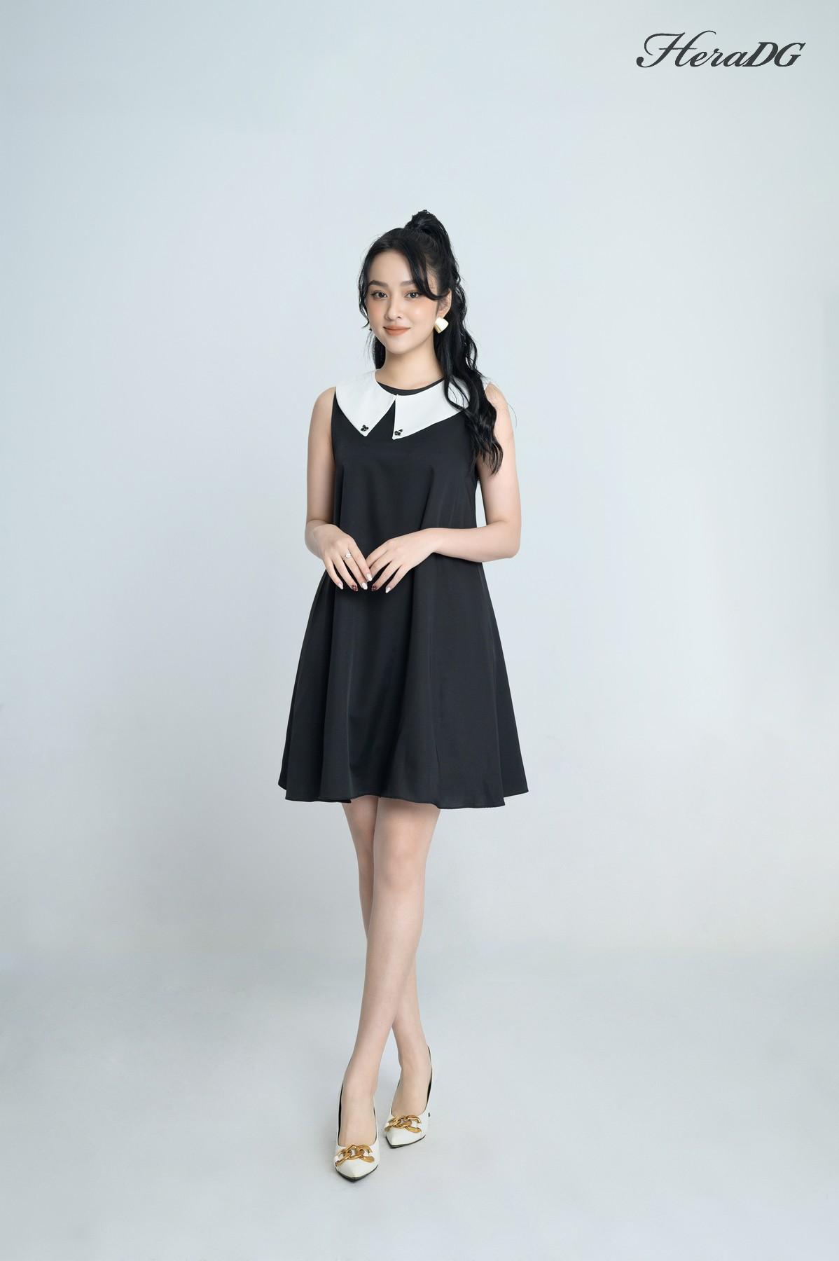 Đầm xoè sát nách