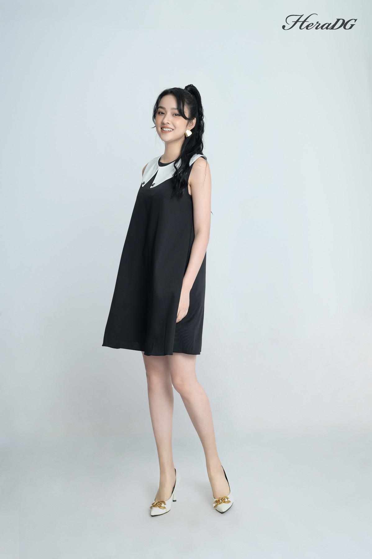 Đầm xoè sát nách