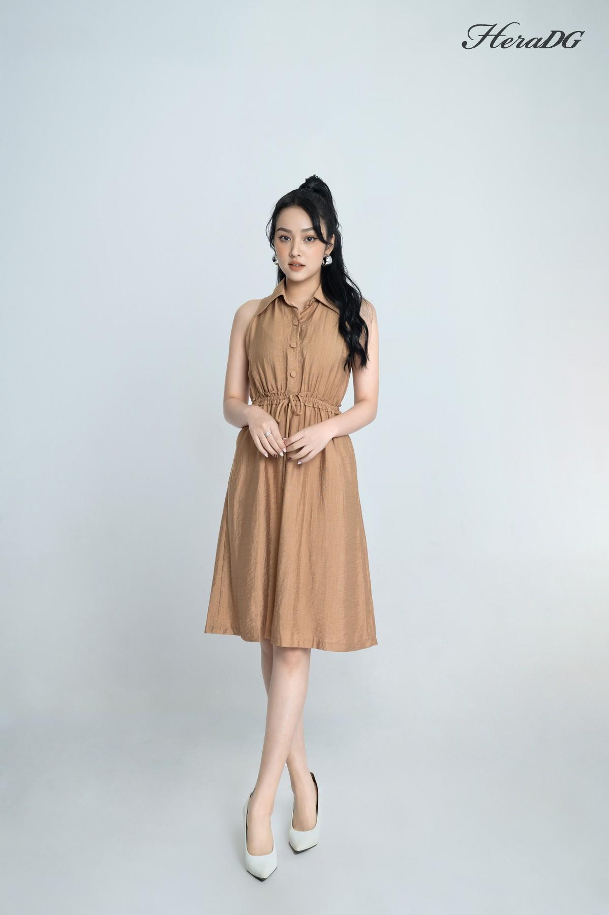 Đầm suông cổ đức, chun eo