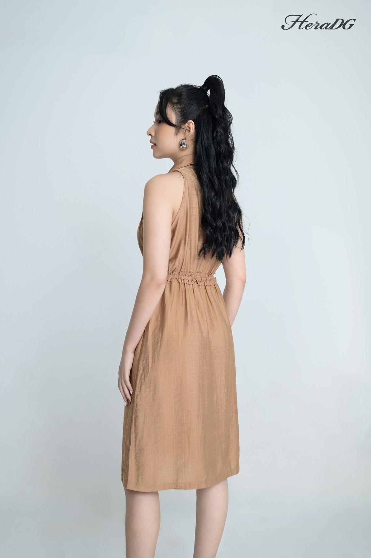 Đầm suông cổ đức, chun eo