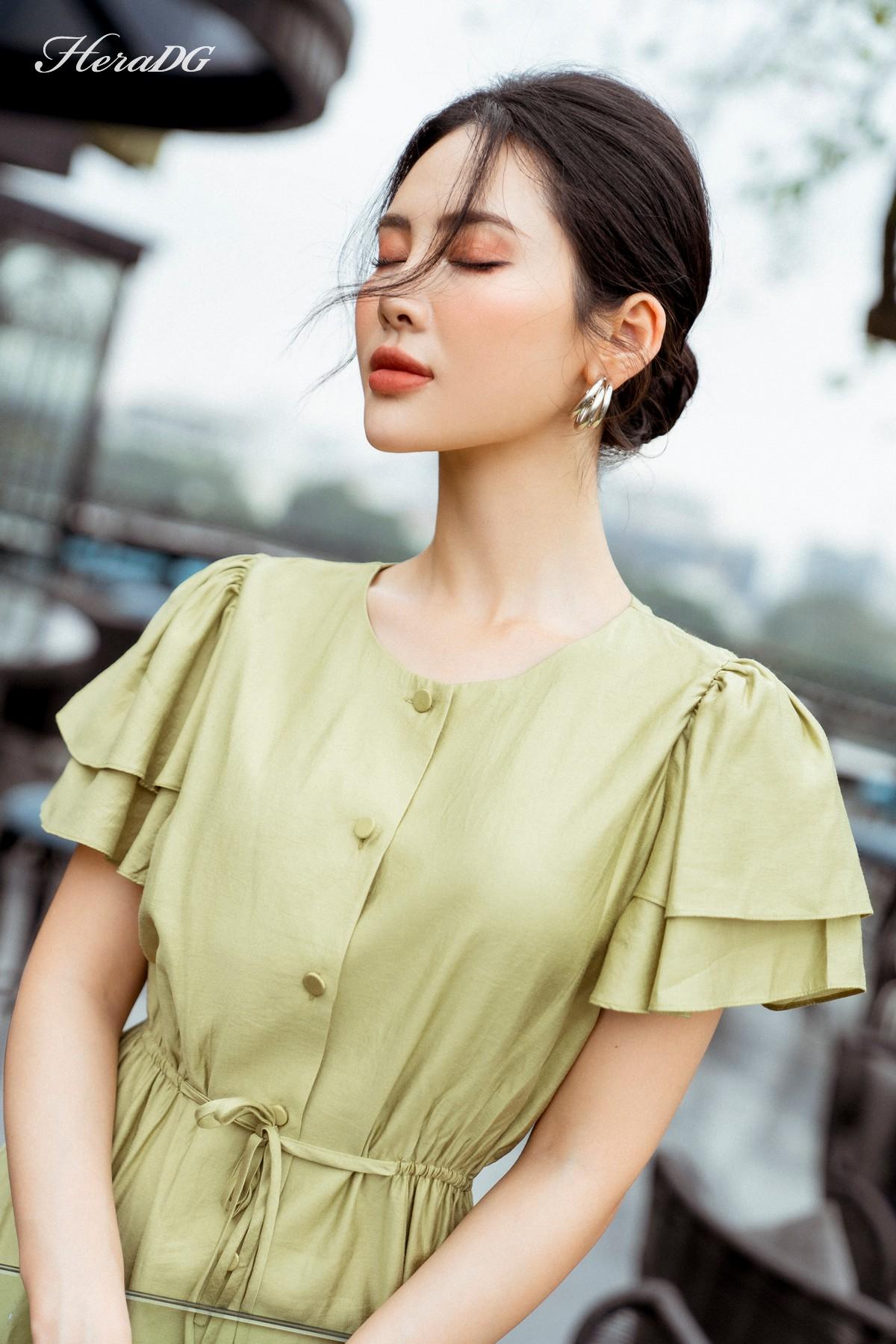 Đầm xòe 2 tay tầng