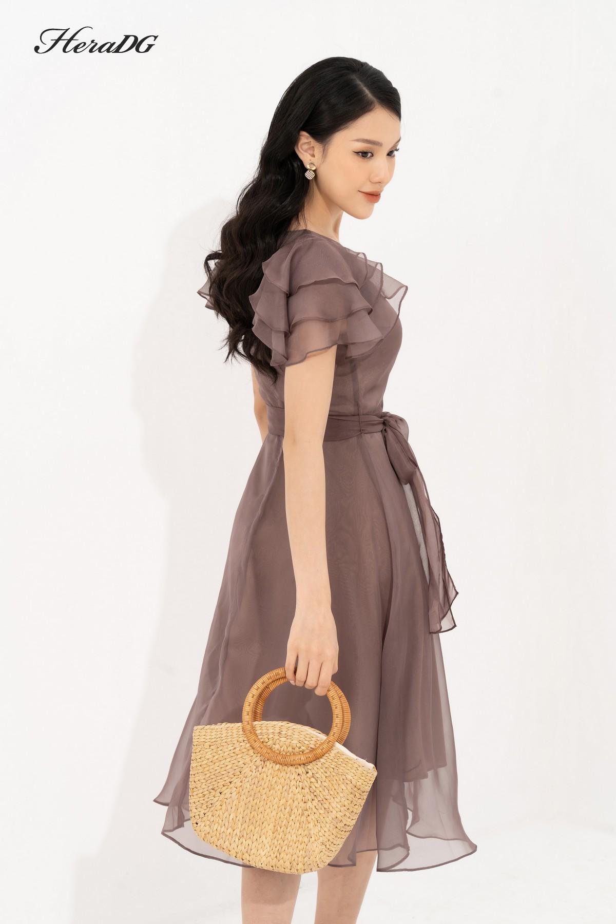 Đầm xoè tay bèo, nơ eo