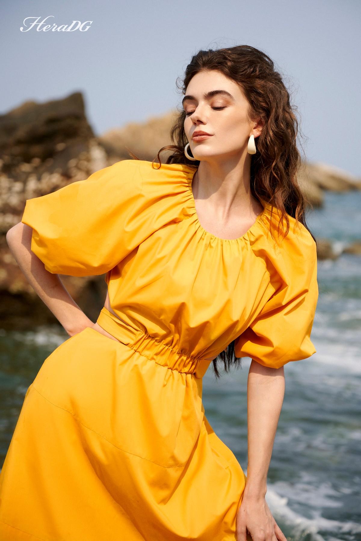 Đầm xoè thắt dây lưng