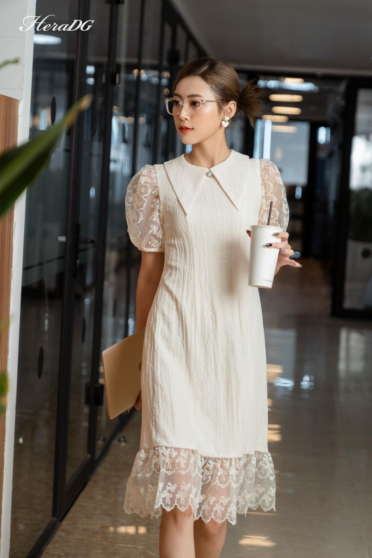 Đầm phối ren lá cổ to