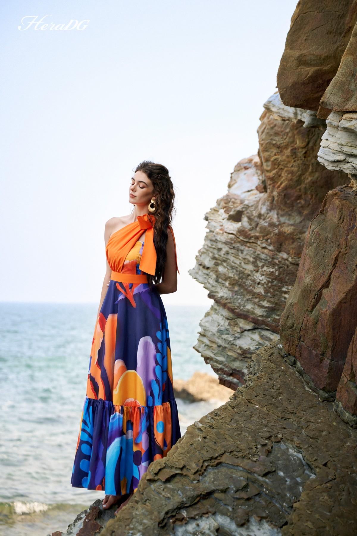 Đầm maxi lệch vai