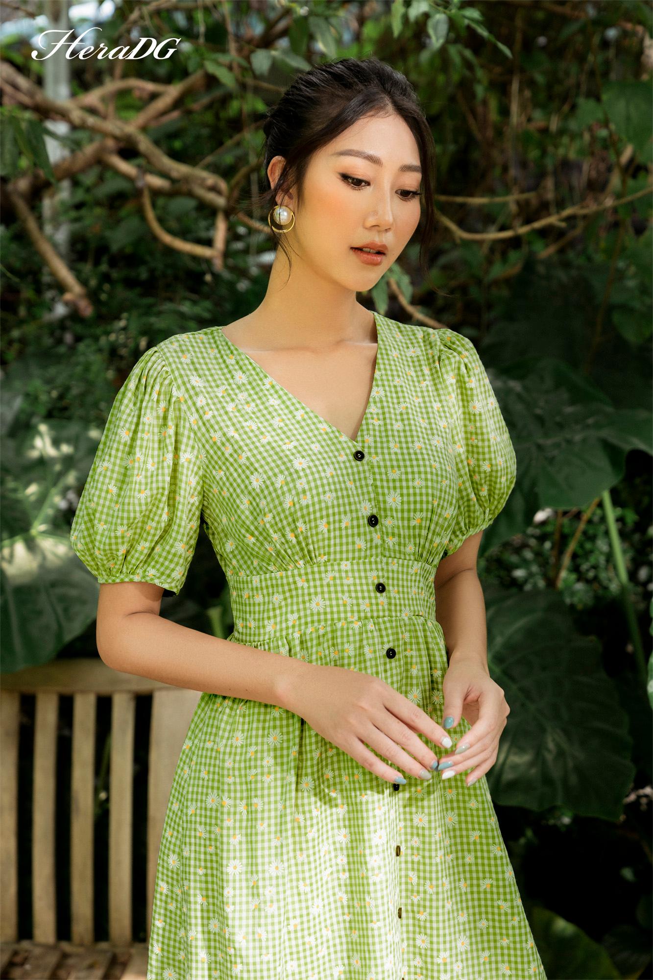 Đầm xoè nhún chân ngực