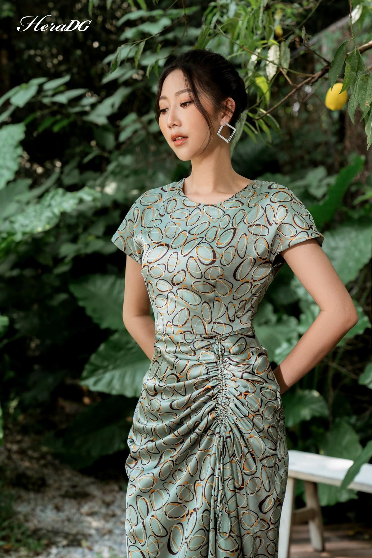 Đầm vai chờm, rút nhún chân