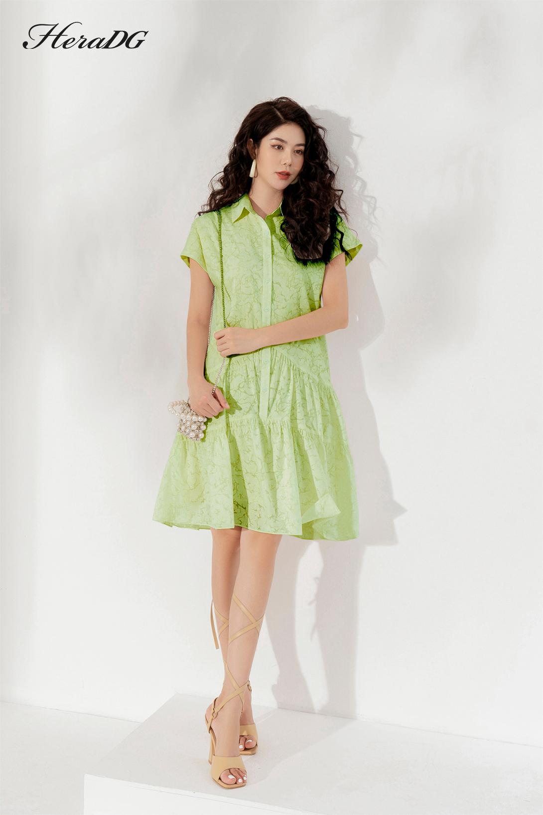 Đầm xoè cổ đức