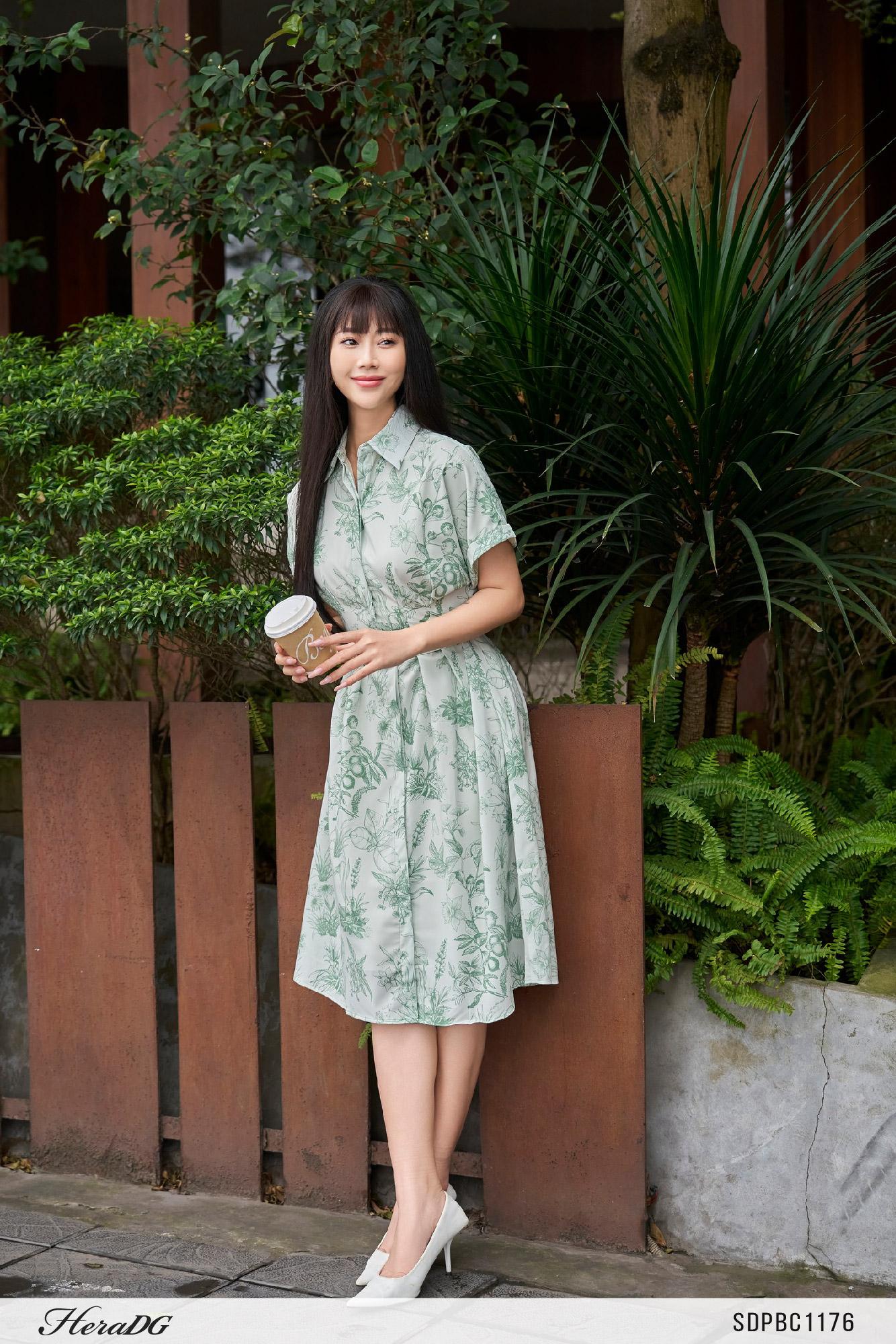Đầm xoè có đai