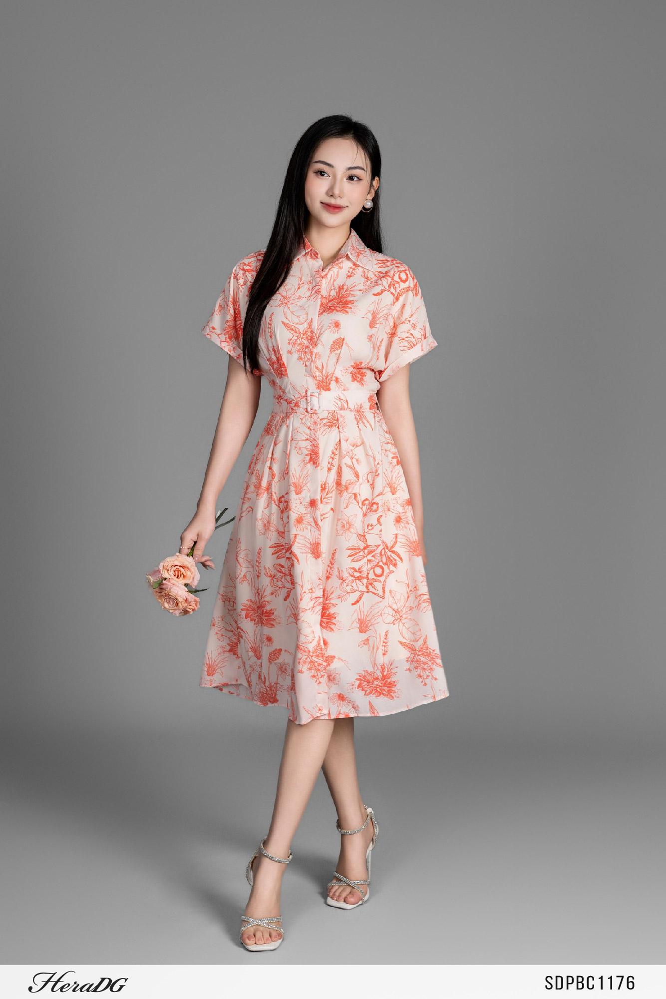 Đầm xoè có đai