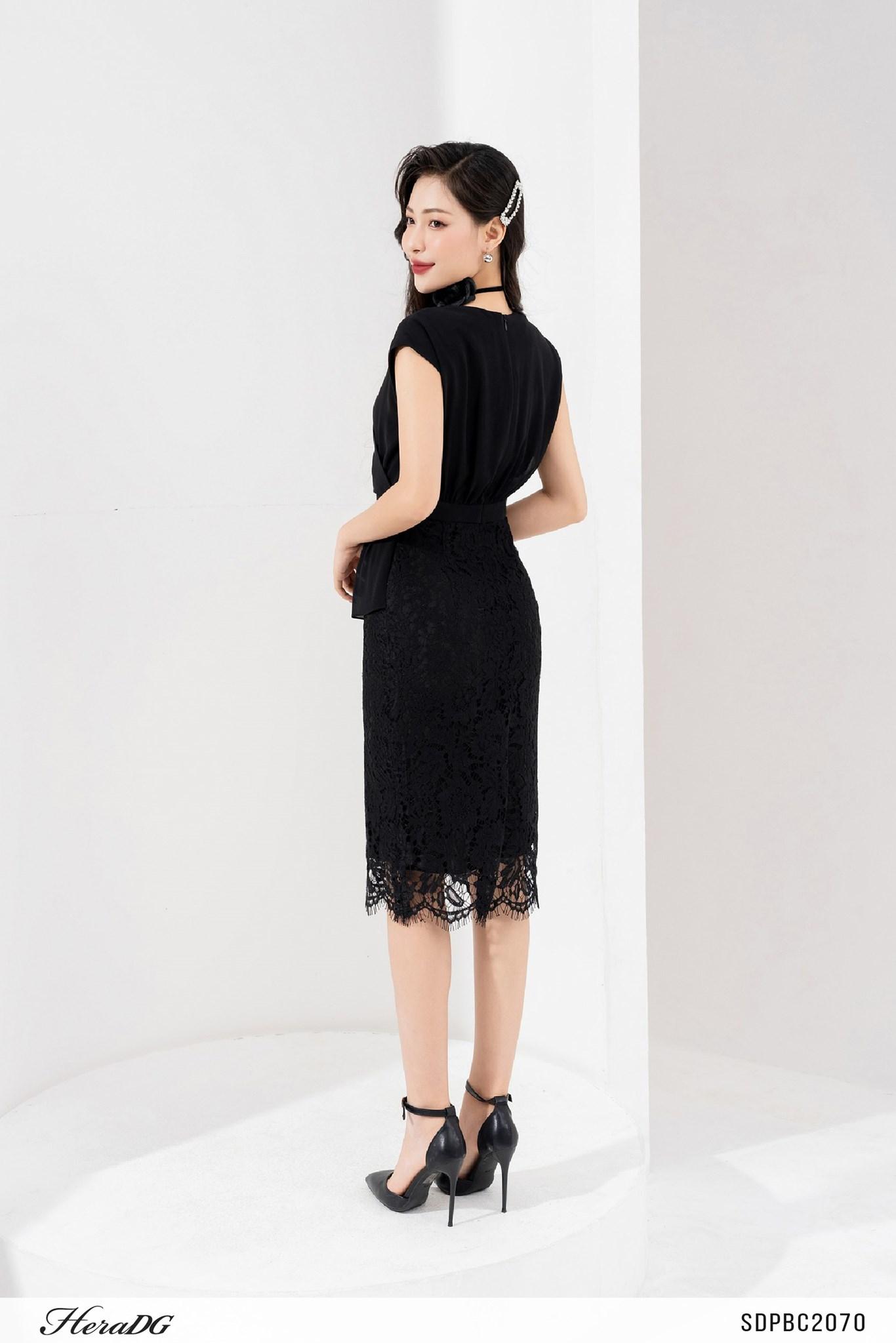 Đầm ôm phối ren