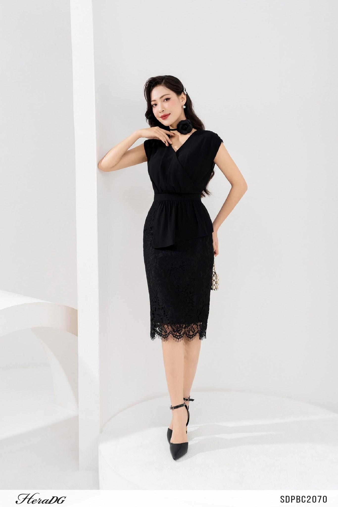 Đầm ôm phối ren