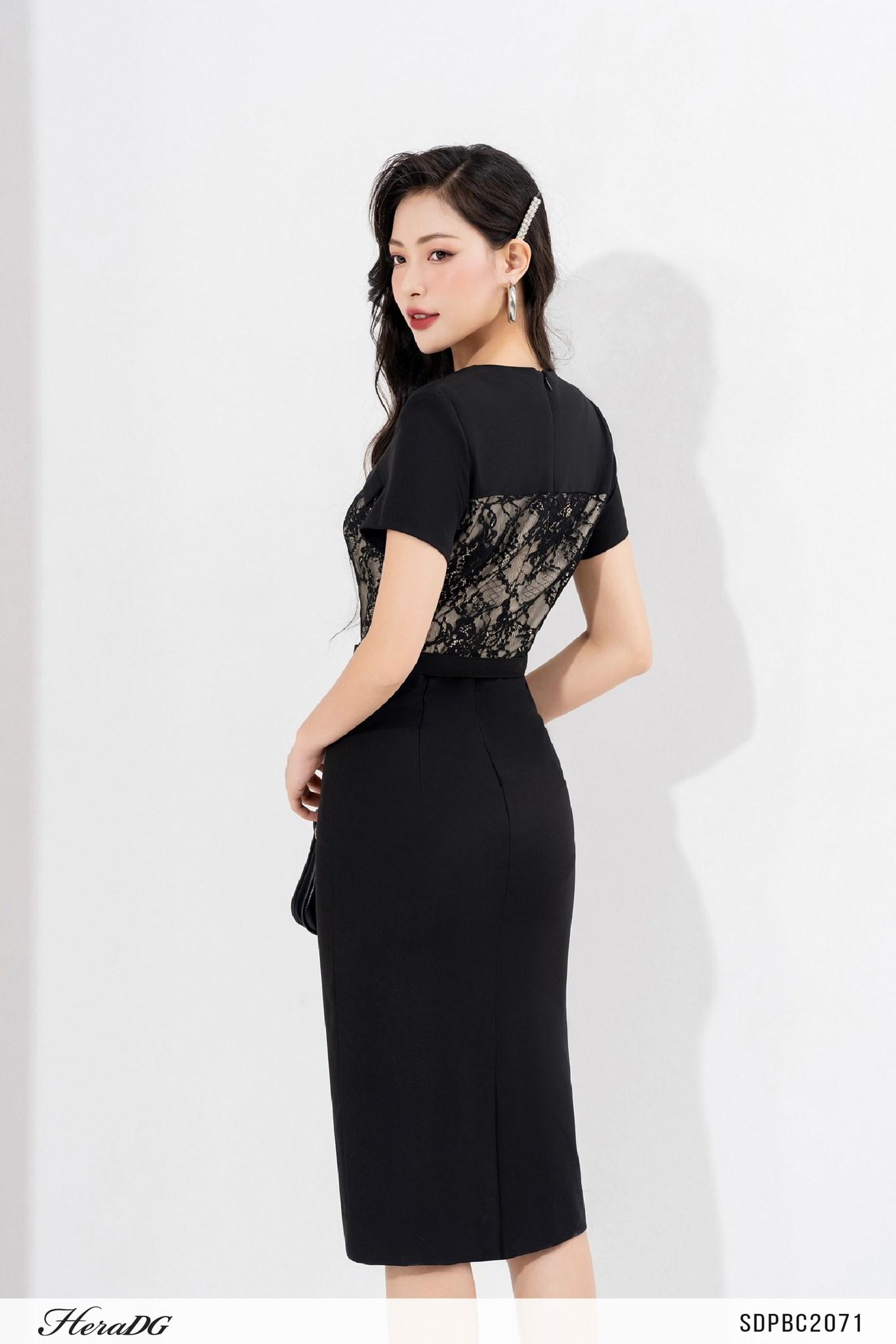 Đầm ôm vai chờm phối ren