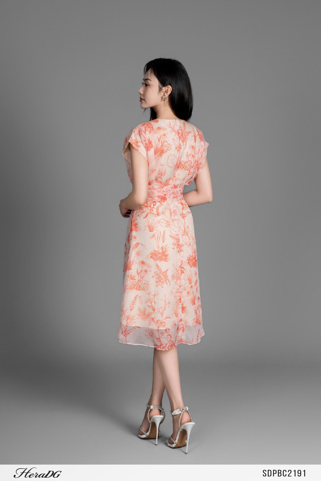 Đầm xoè đai eo