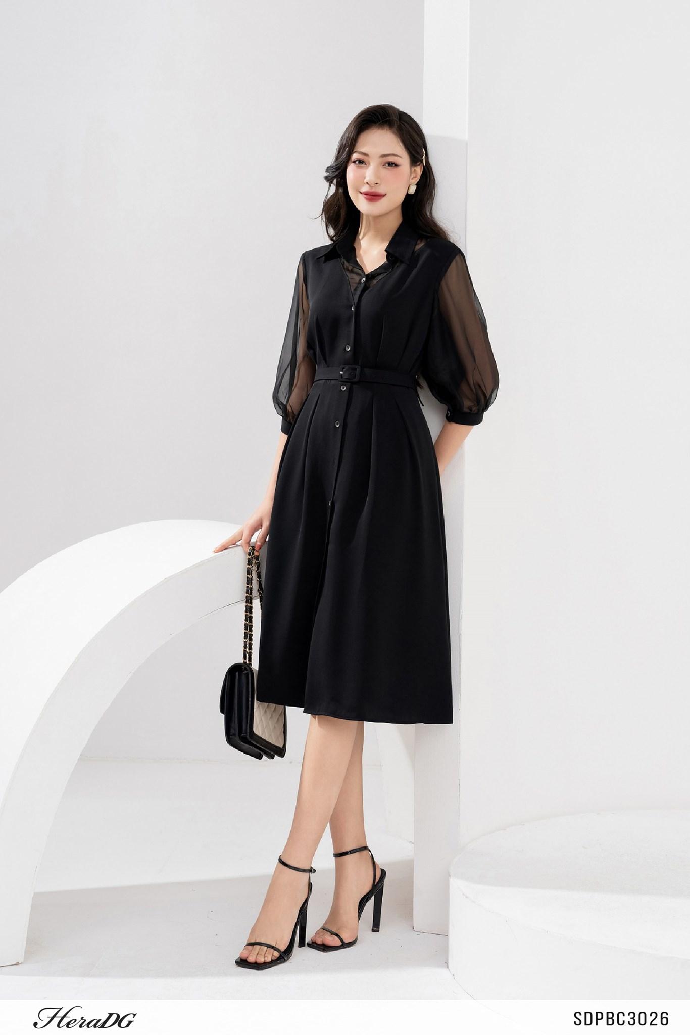 Đầm xoè tay lỡ, cổ đức